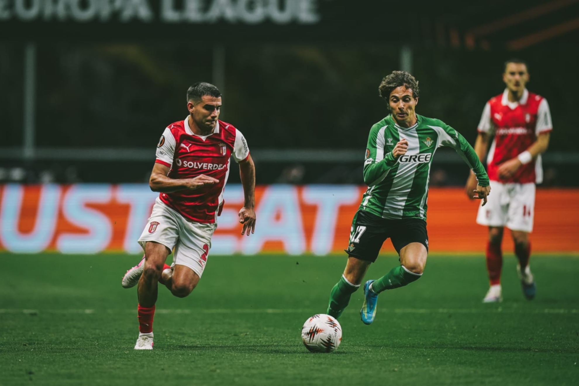 El lateral español Víctor Gómez en el partido de ida ante el Betis.