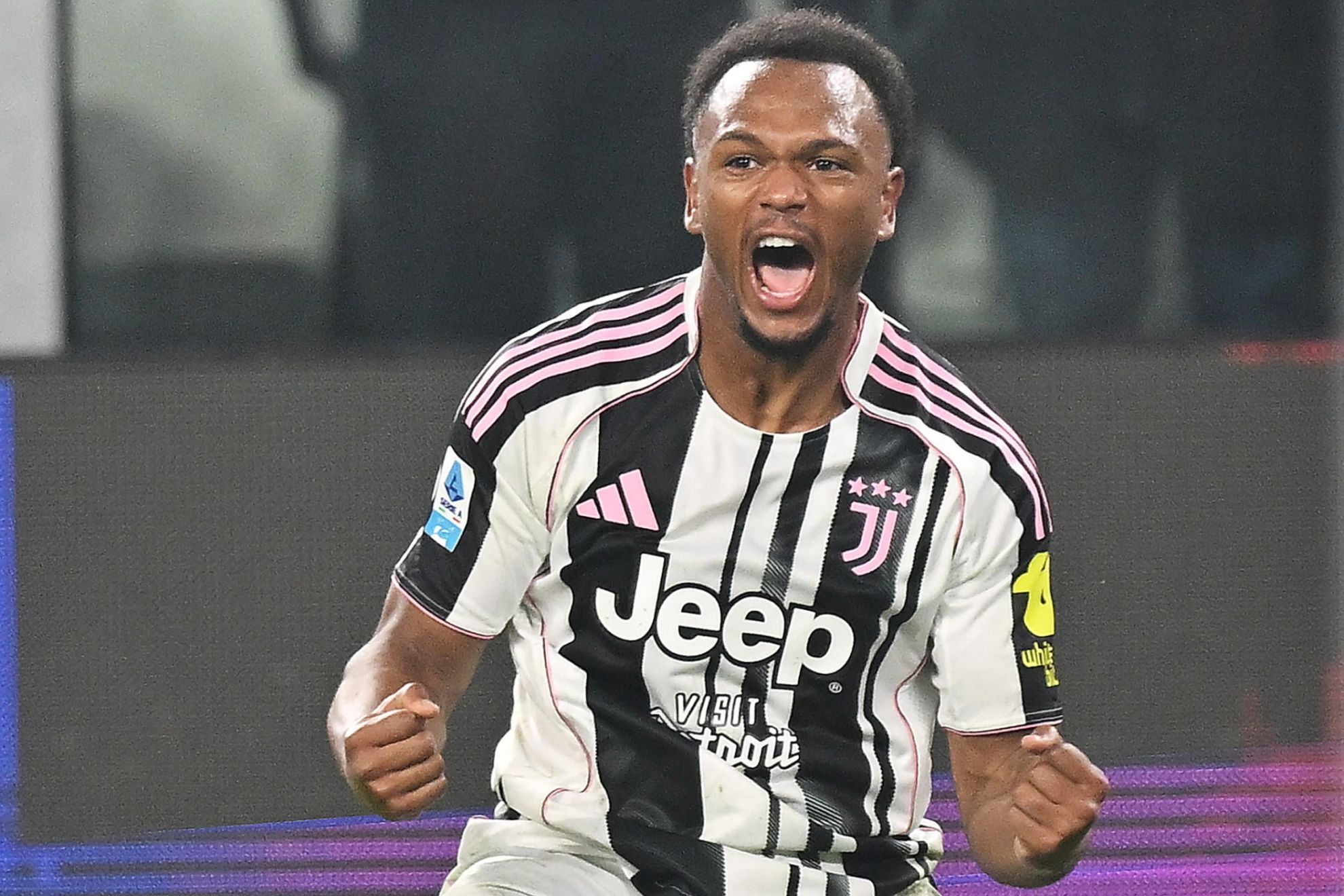 Lois Openda celebra un gol con la Juventus