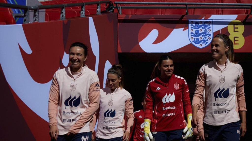 Las jugadoras de la selección española entrenan en Wembley