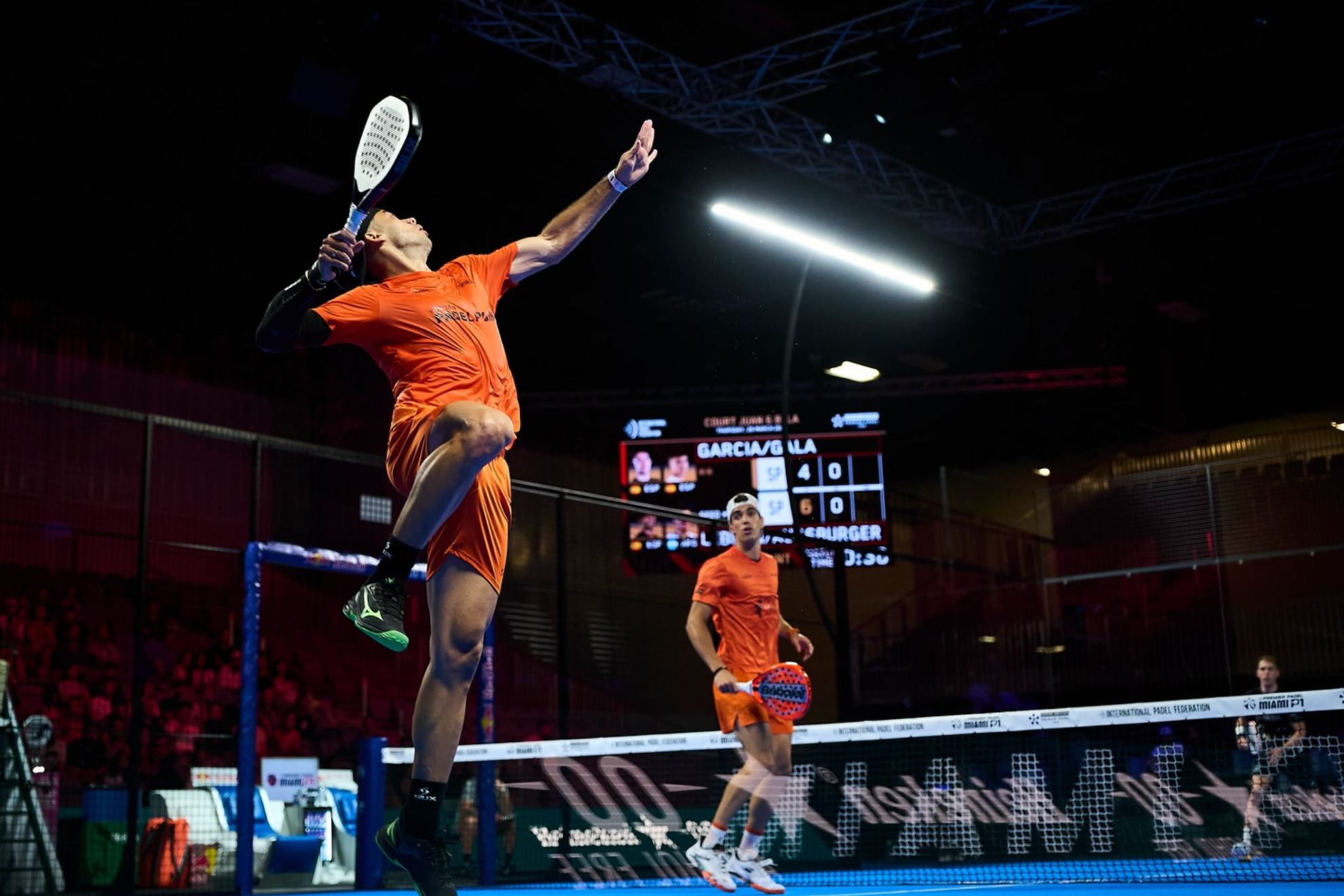 Leo Augsburger making a shot during a match.