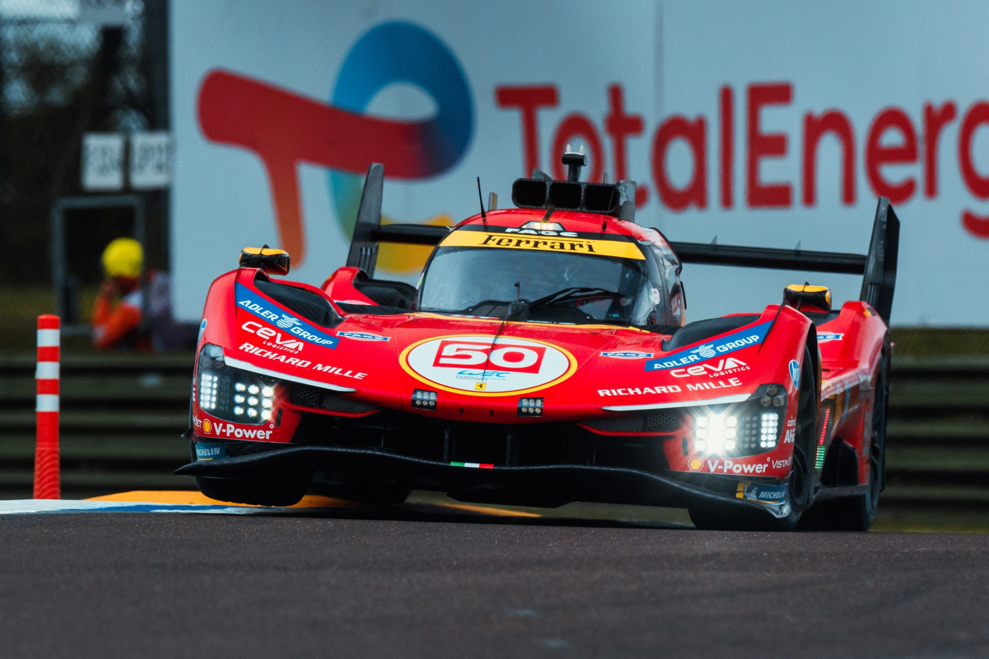 El Ferrari de Miguel Molina ha sido el más rápido en el primer día del WEC Florent Gooden / DPPI