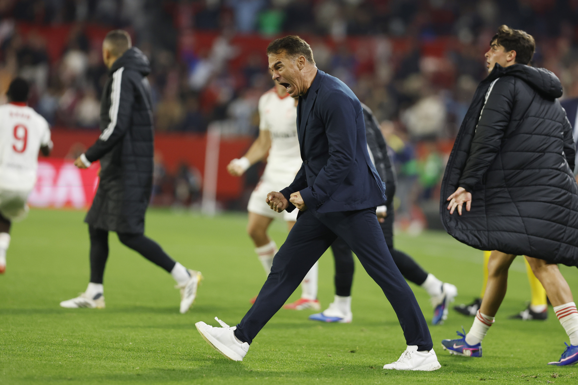 García Plaza celebra la victoria ante el Atlético