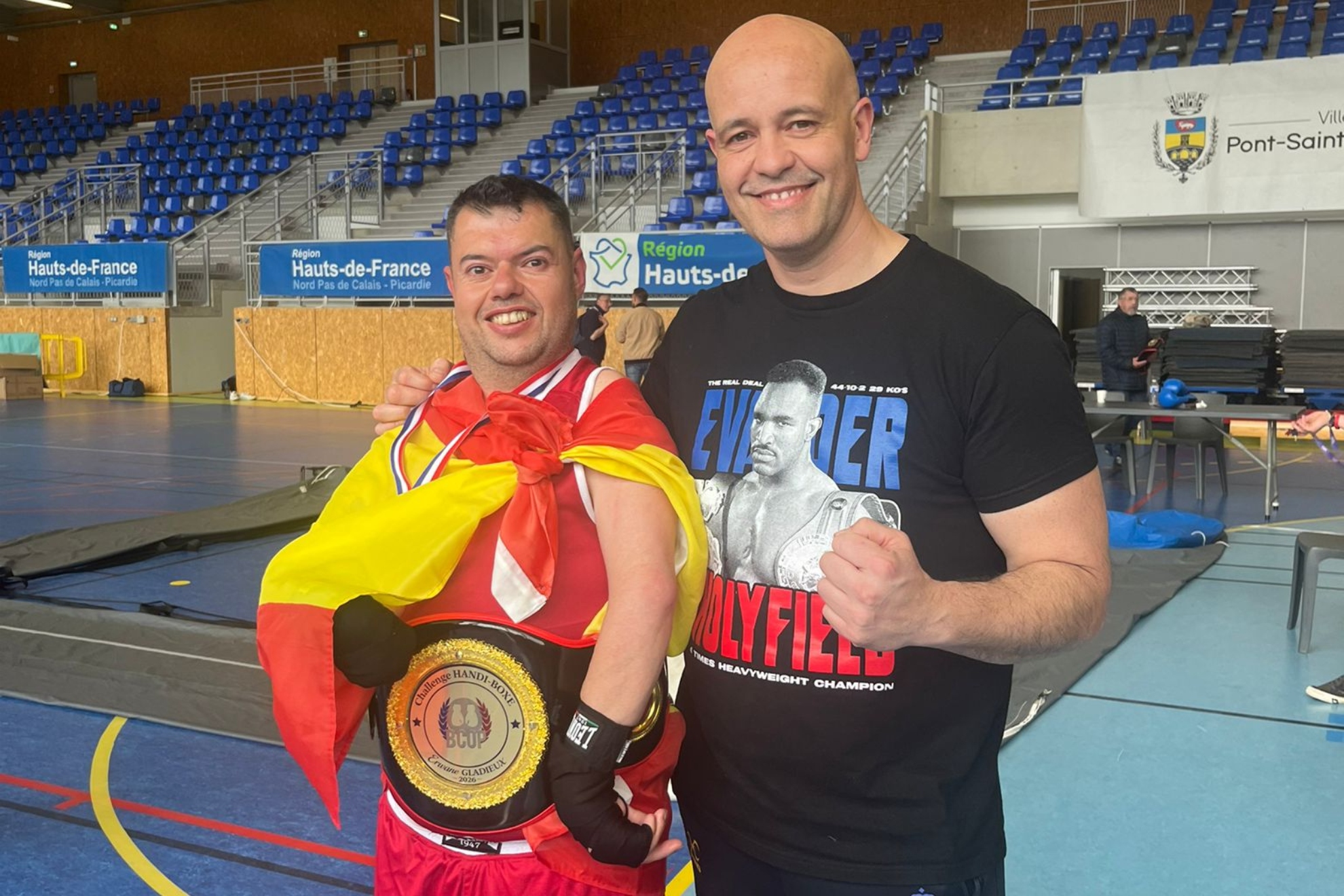 Nacho, con su título.