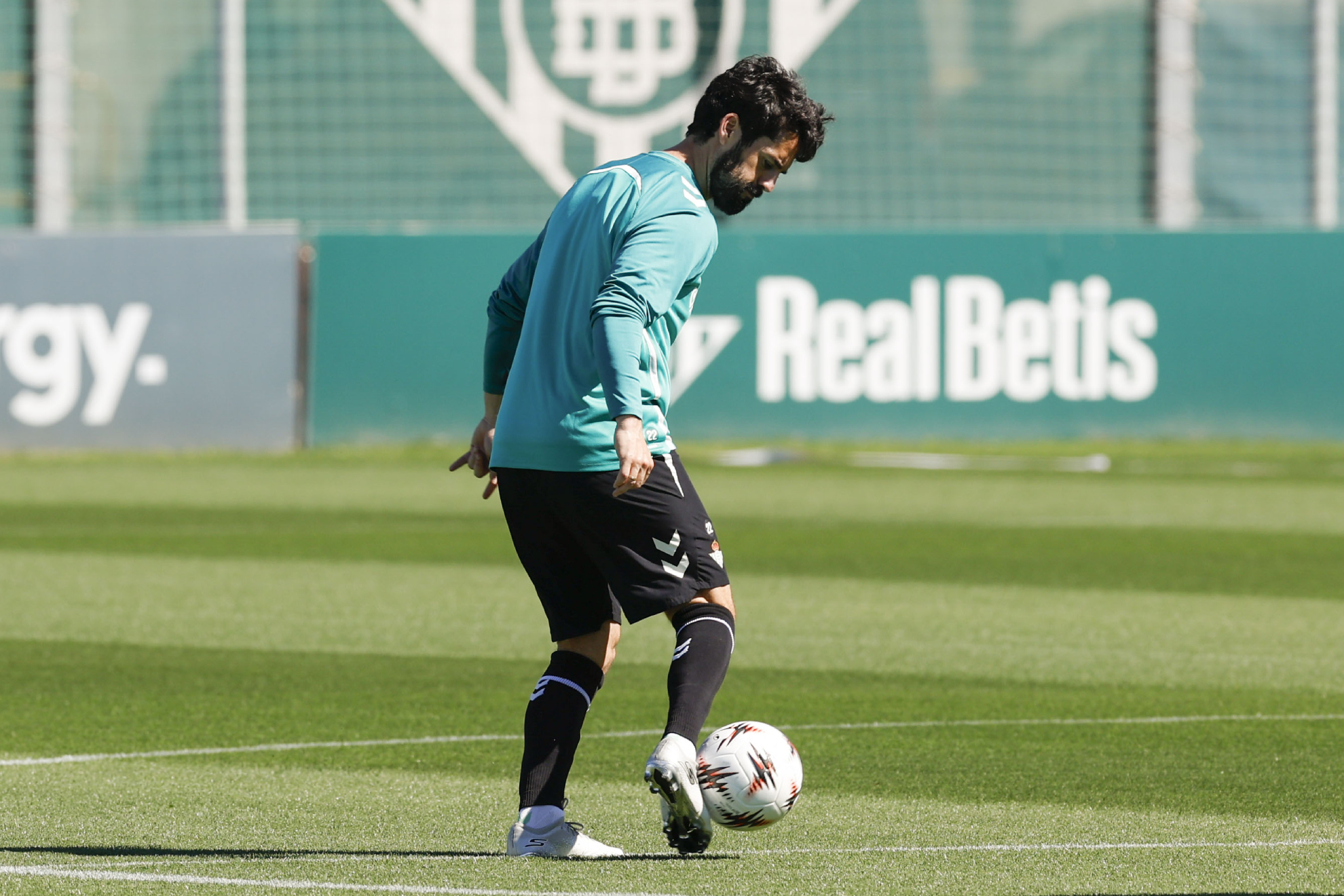Isco, en el entrenamiento de ayer EFE