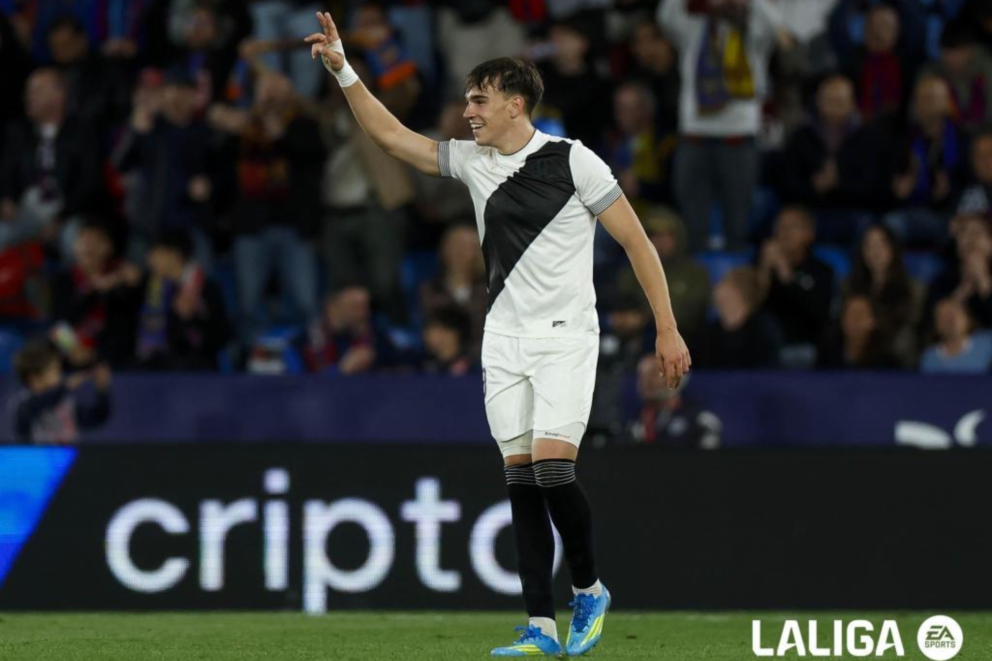 Espí celebra el gol que marcó ante el Getafe.