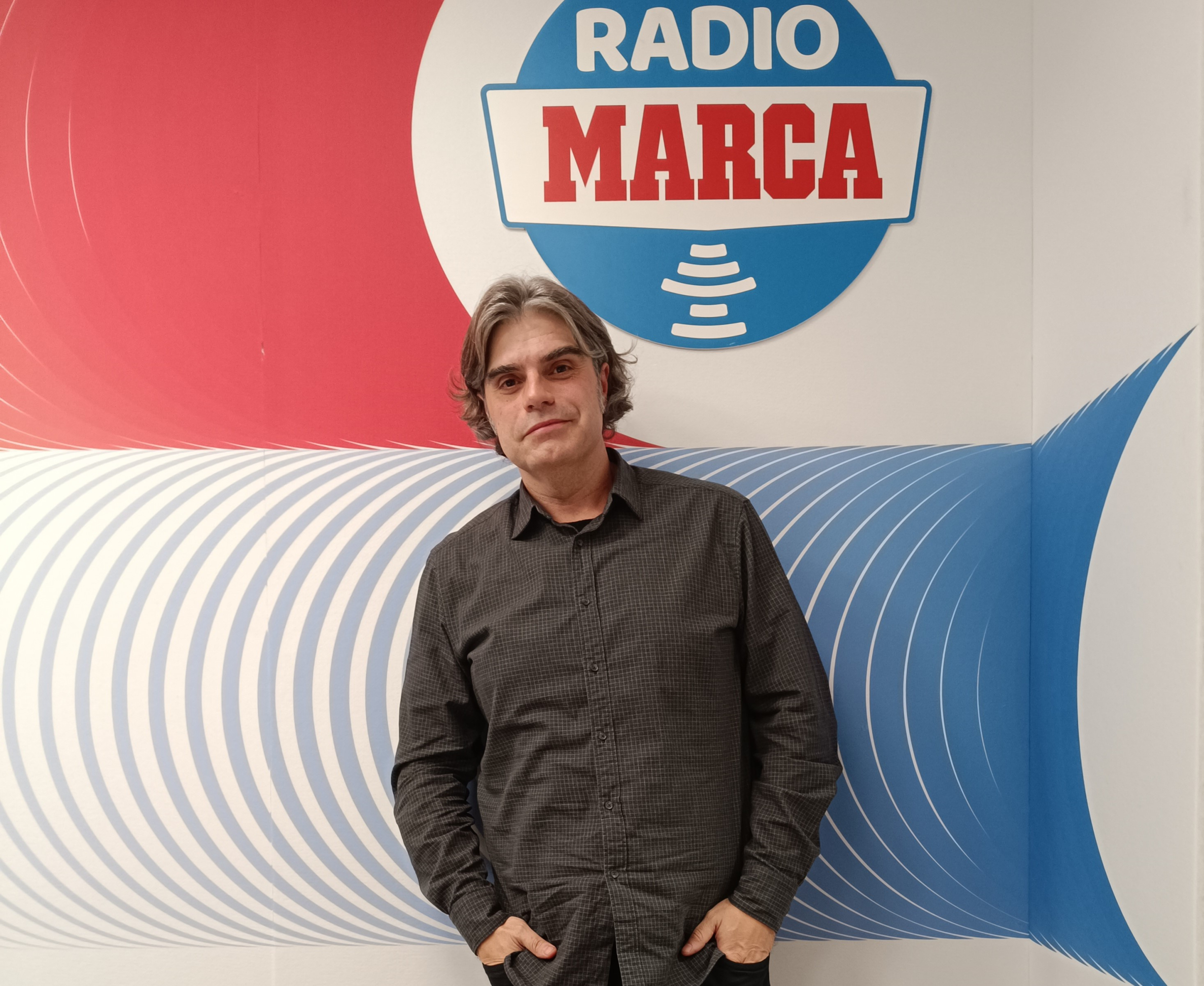 El escritor Marcos Pereda en los estudios de Radio MARCA @ladeporteca