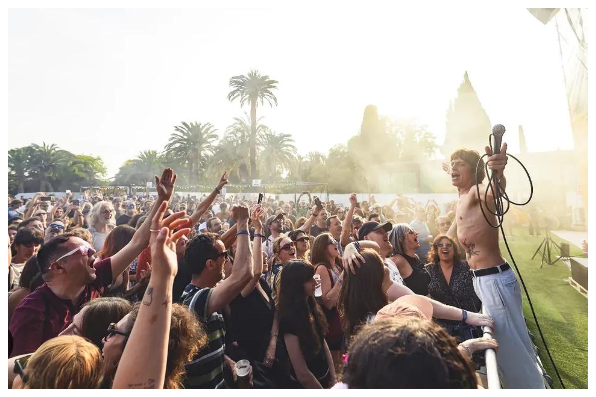 Los Deadletter durante un momento de su actuación en Deleste Festival 2025