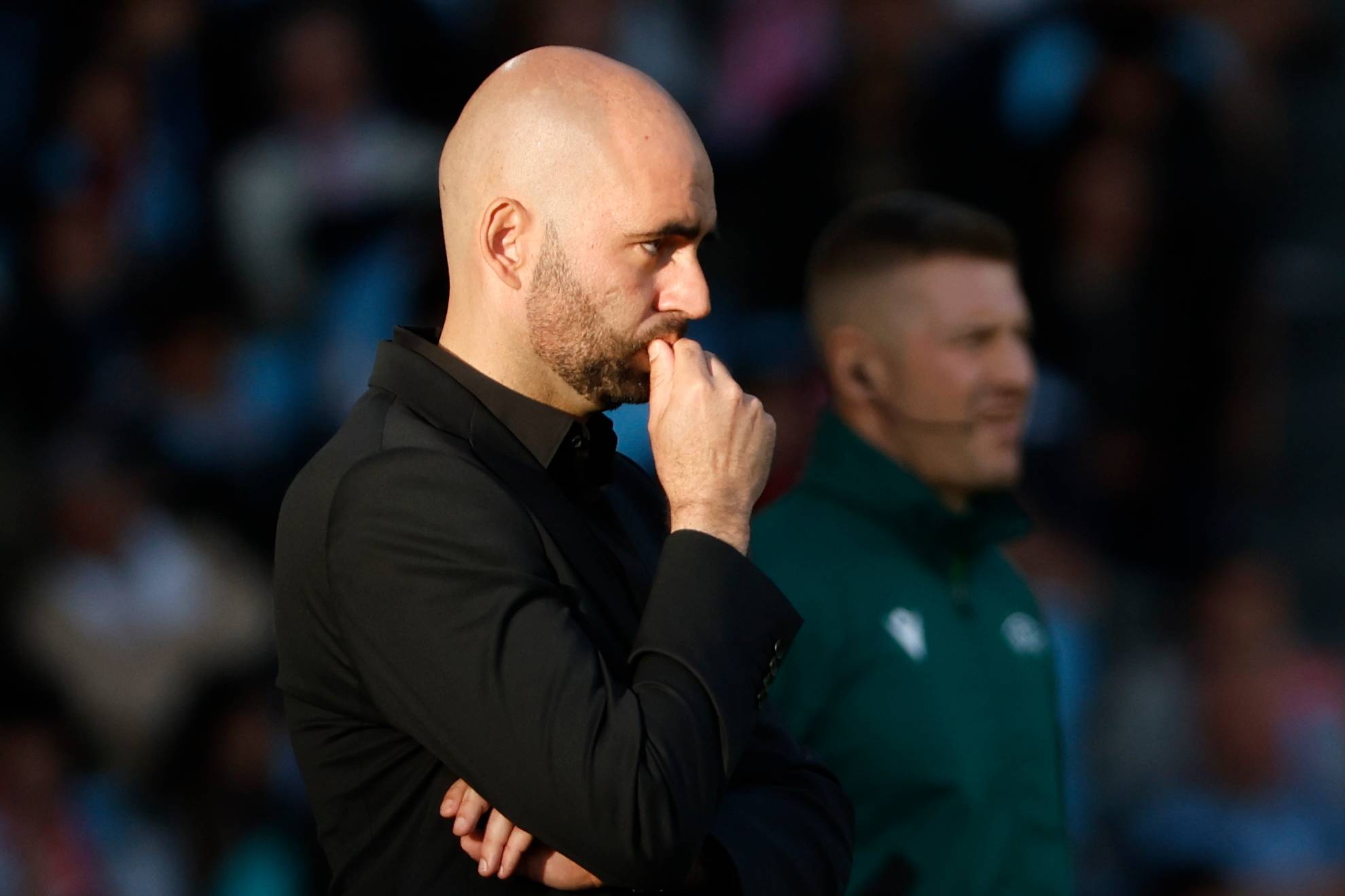Claudio Giráldez, entrenador del Celta, pensativo.