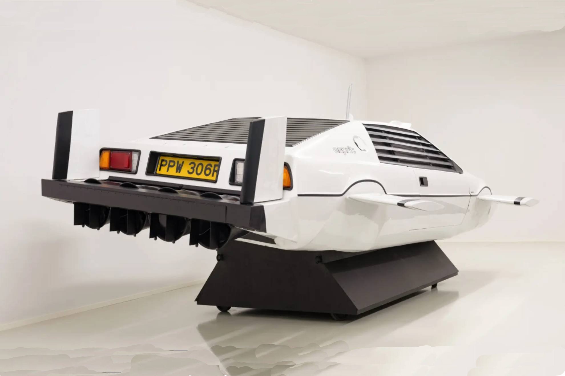 The body is authentic made by Lotus, but it is empty.