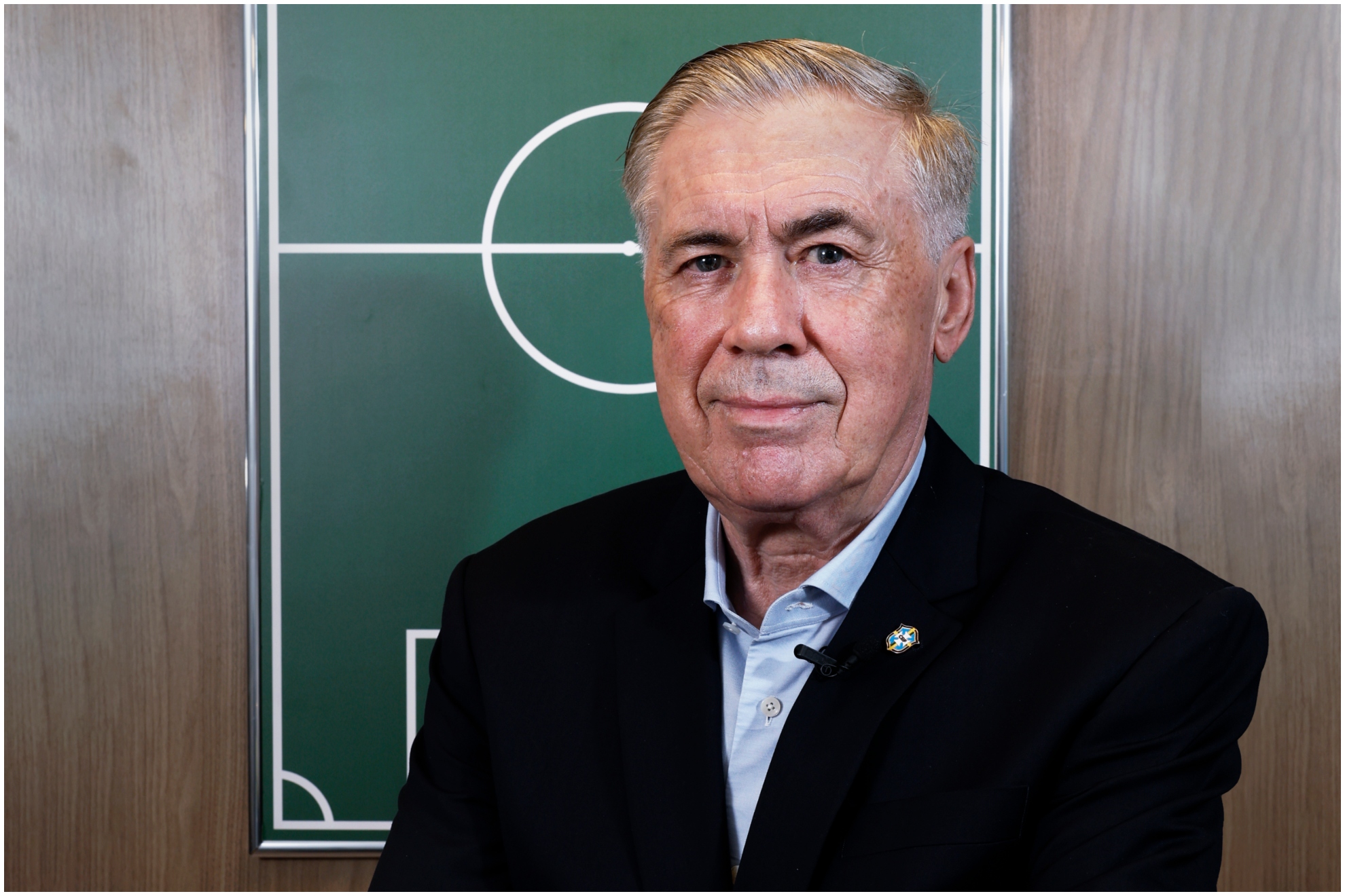 Carlo Ancelotti posando para Marca.
