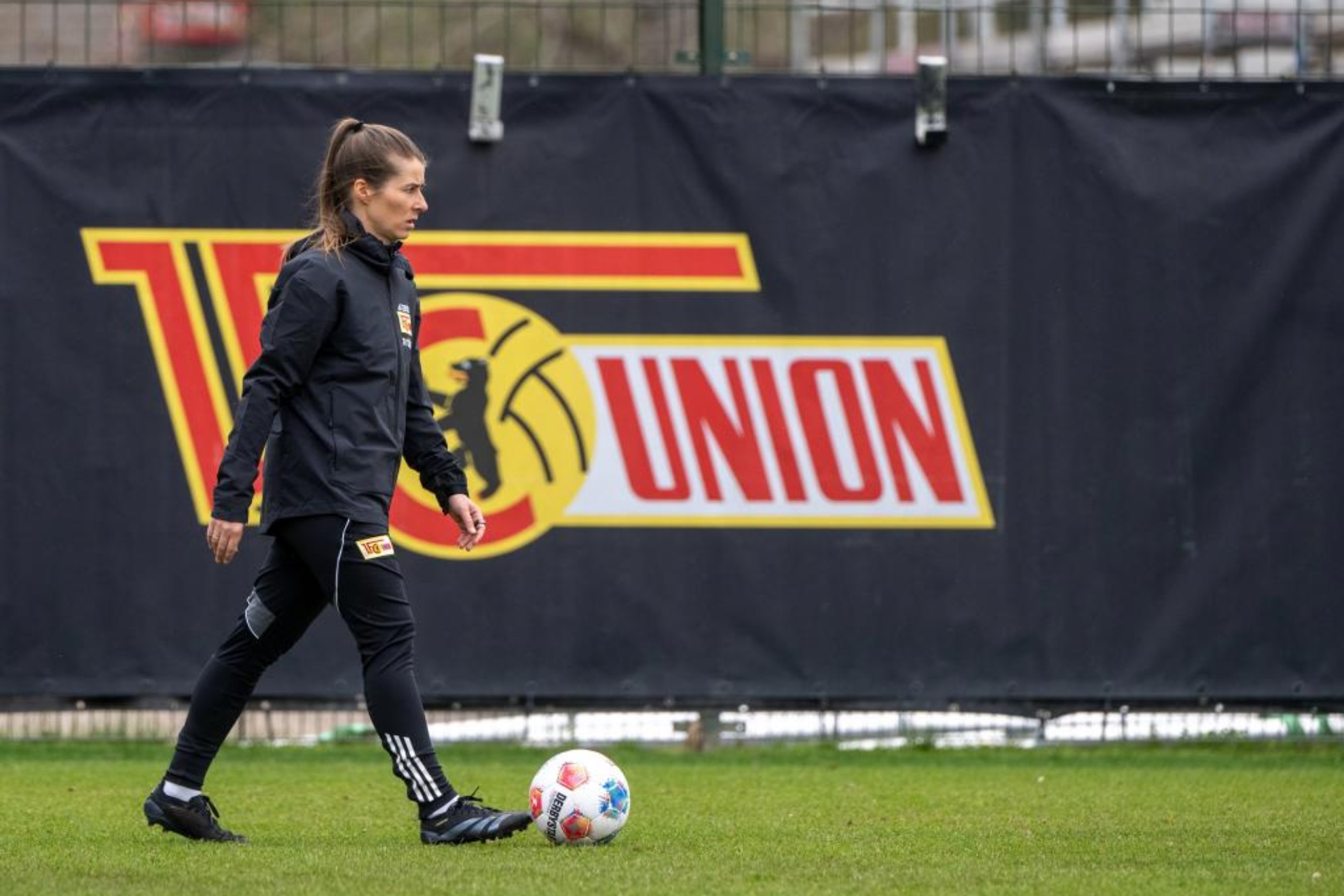 Marie-Louise Eta, en un entrenamiento del Unión.