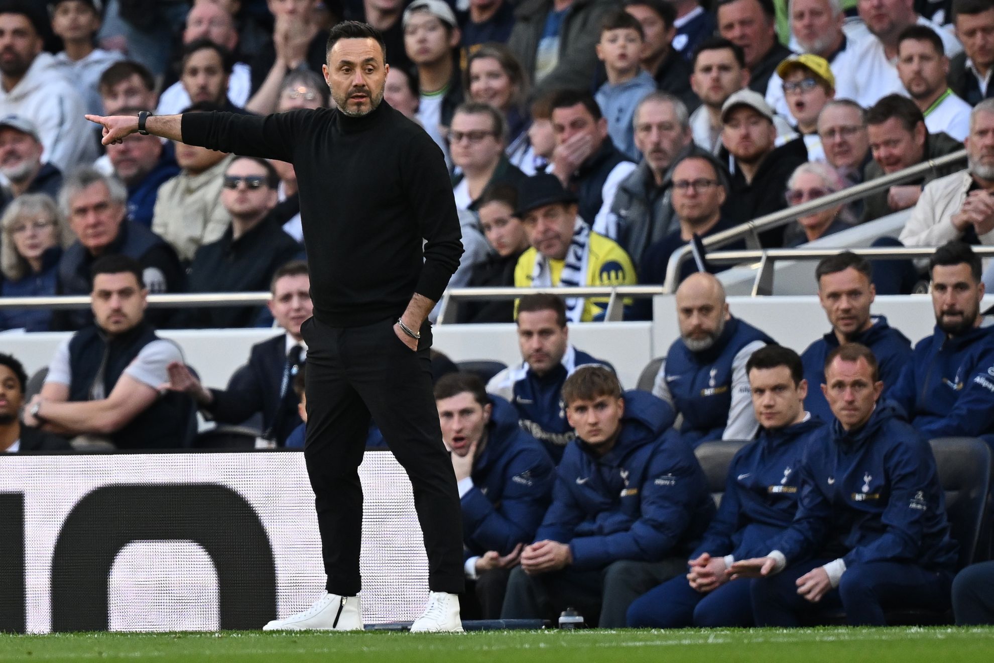 De Zerbi, en la banda del Tottenham Hotspur Stadium
