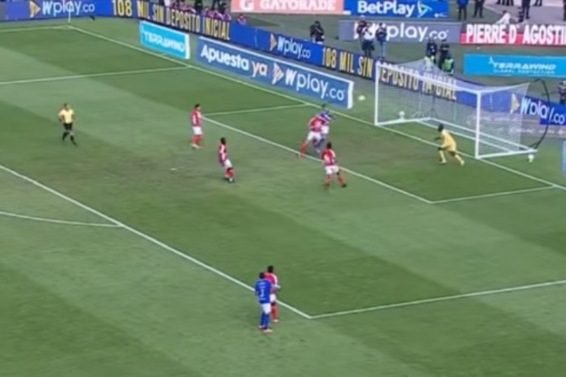 El contundente reclamo de Millonarios por el penalti a Falcao en el Clásico.