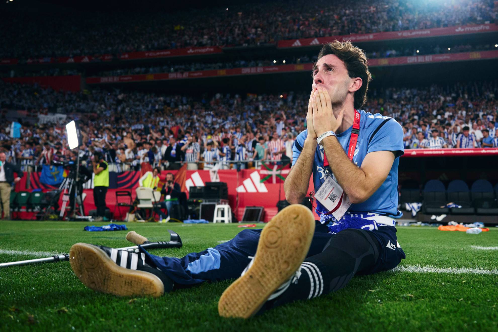 Odriozola, sobre el césped de La Cartuja.