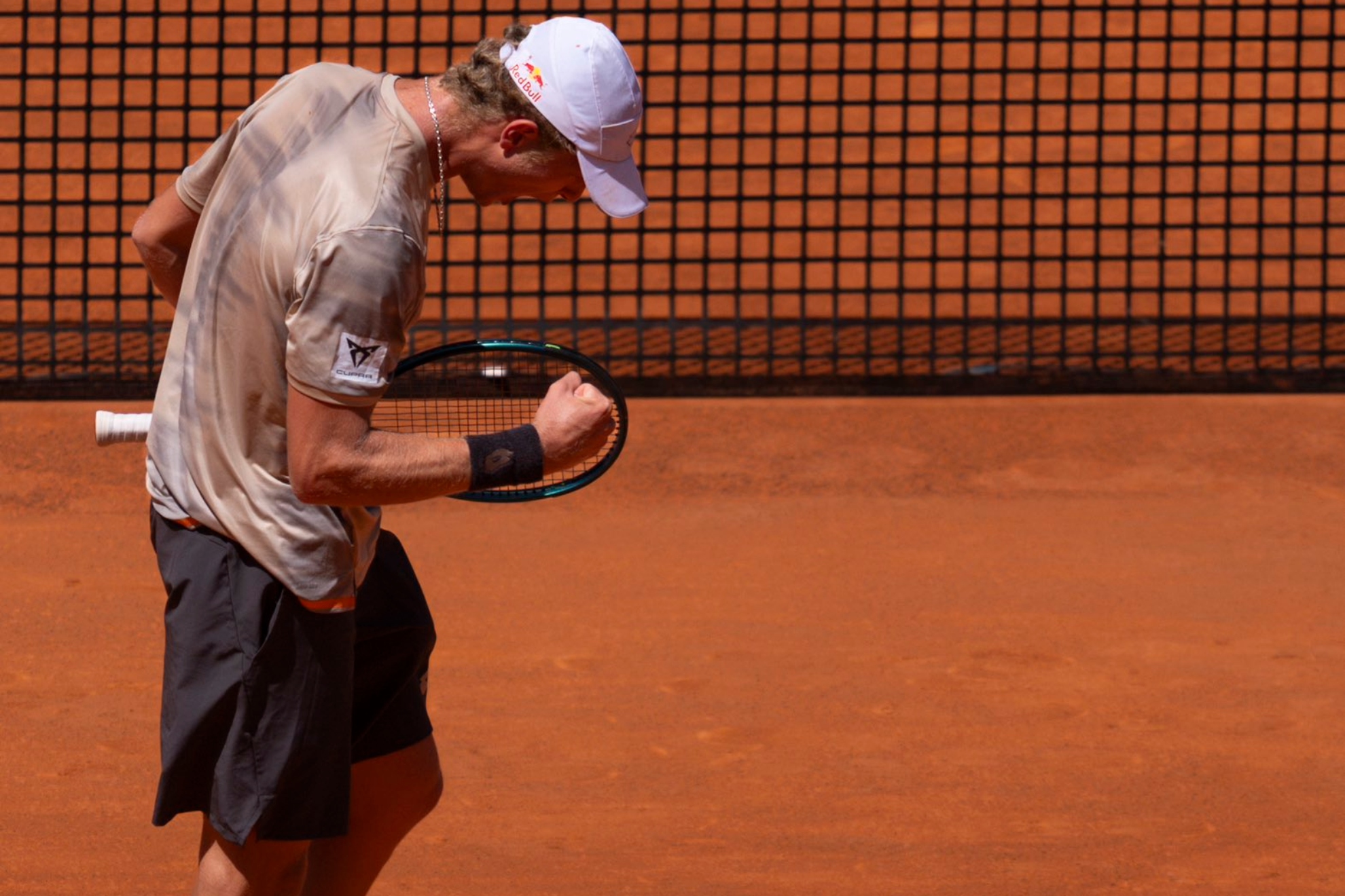 Landaluce celebra un punto.