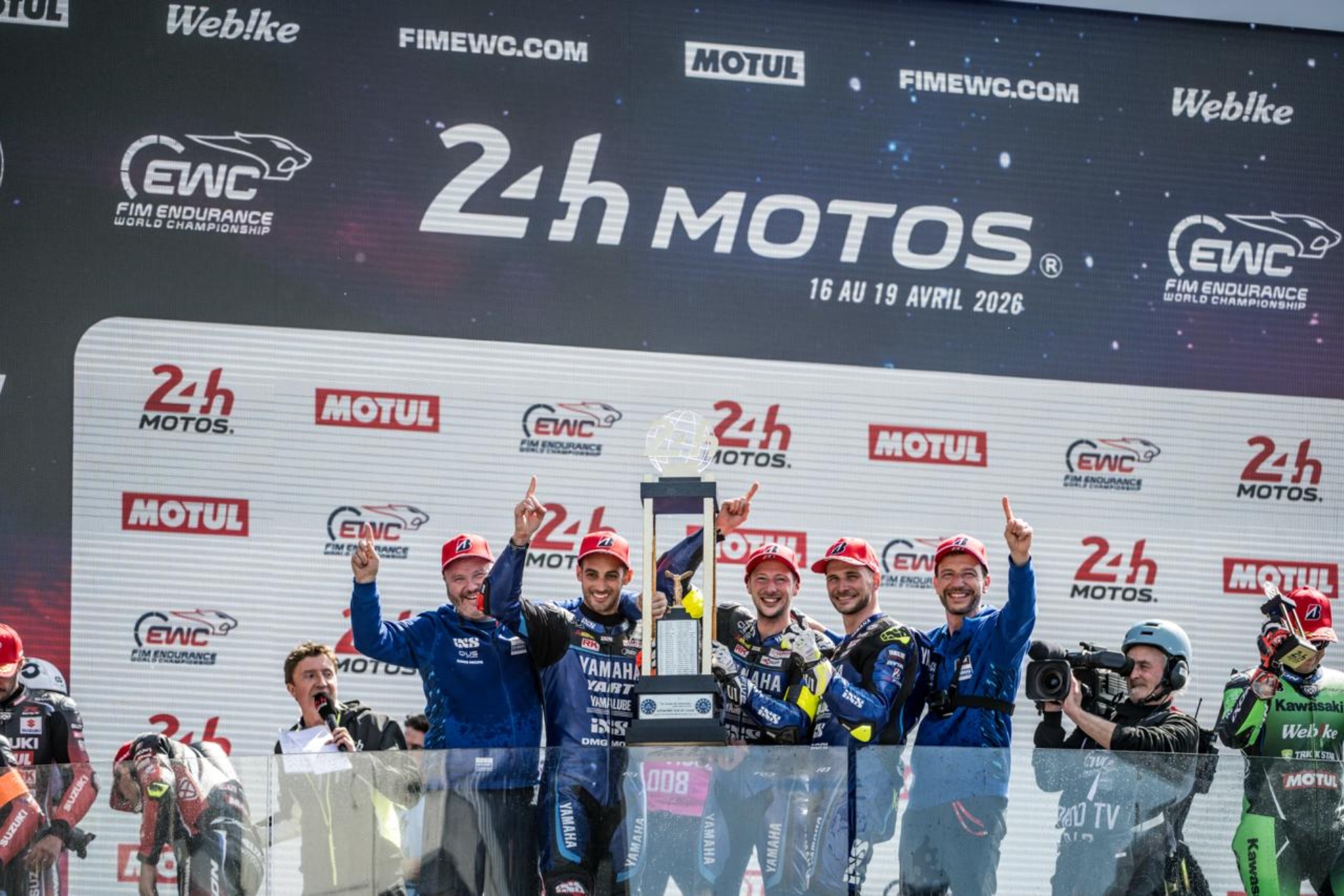 El YART, en el podio de Le Mans.