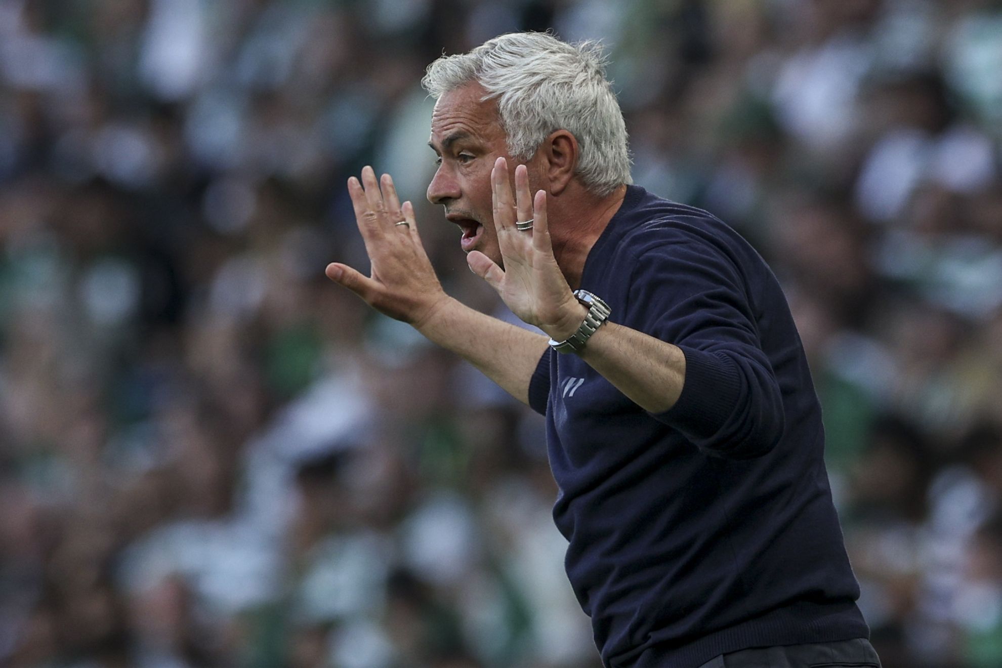 Mourinho reparte instrucciones