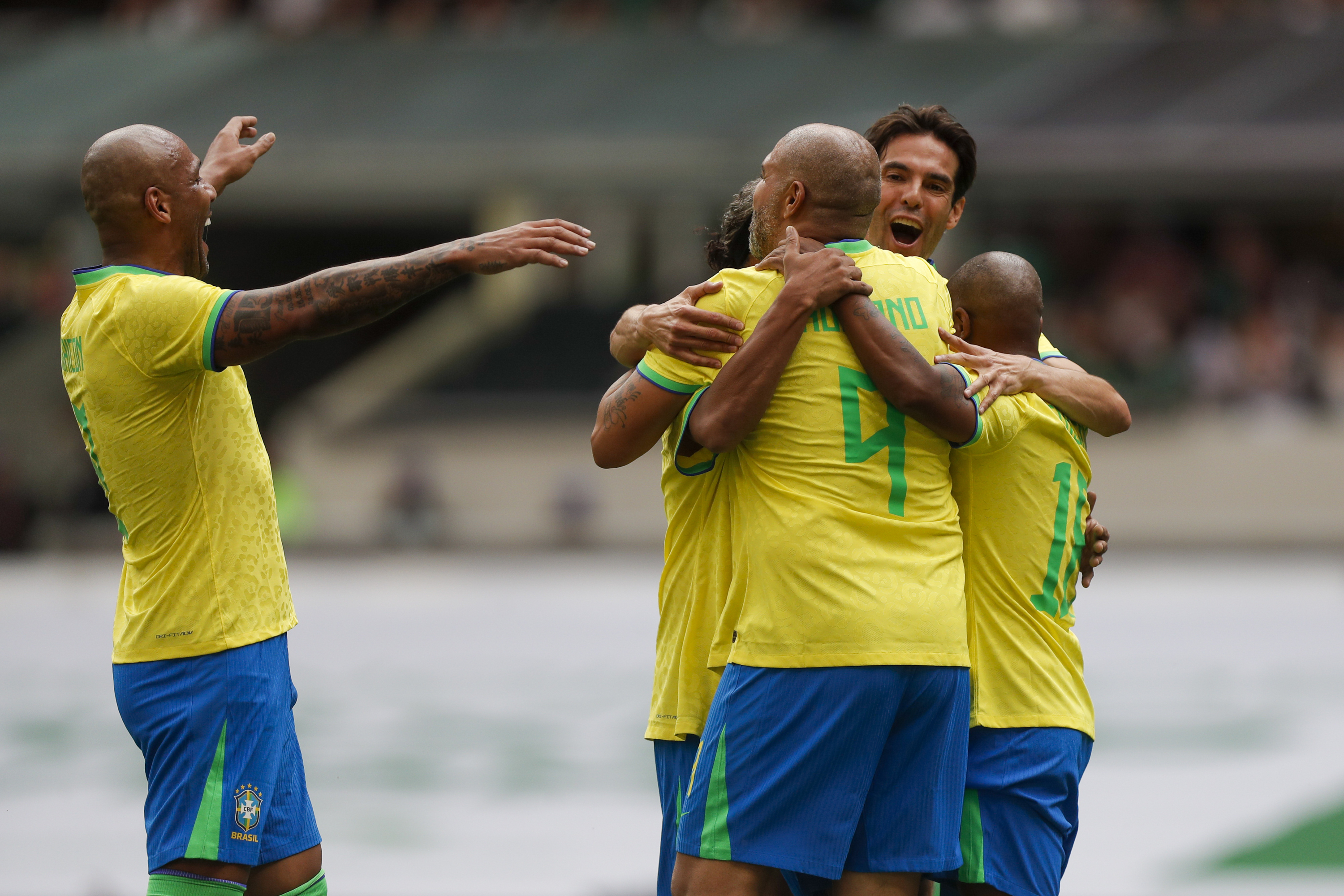 Partido de Leyendas México 3-2 Brasil: Kaká y Adriano