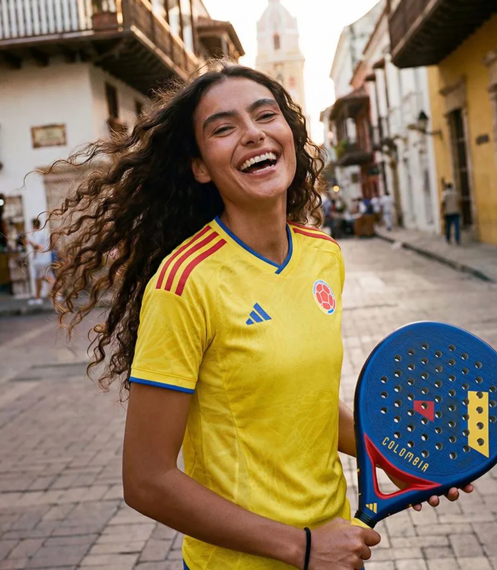 Pádel y fútbol se unen con las palas exclusivas del Mundial 2026