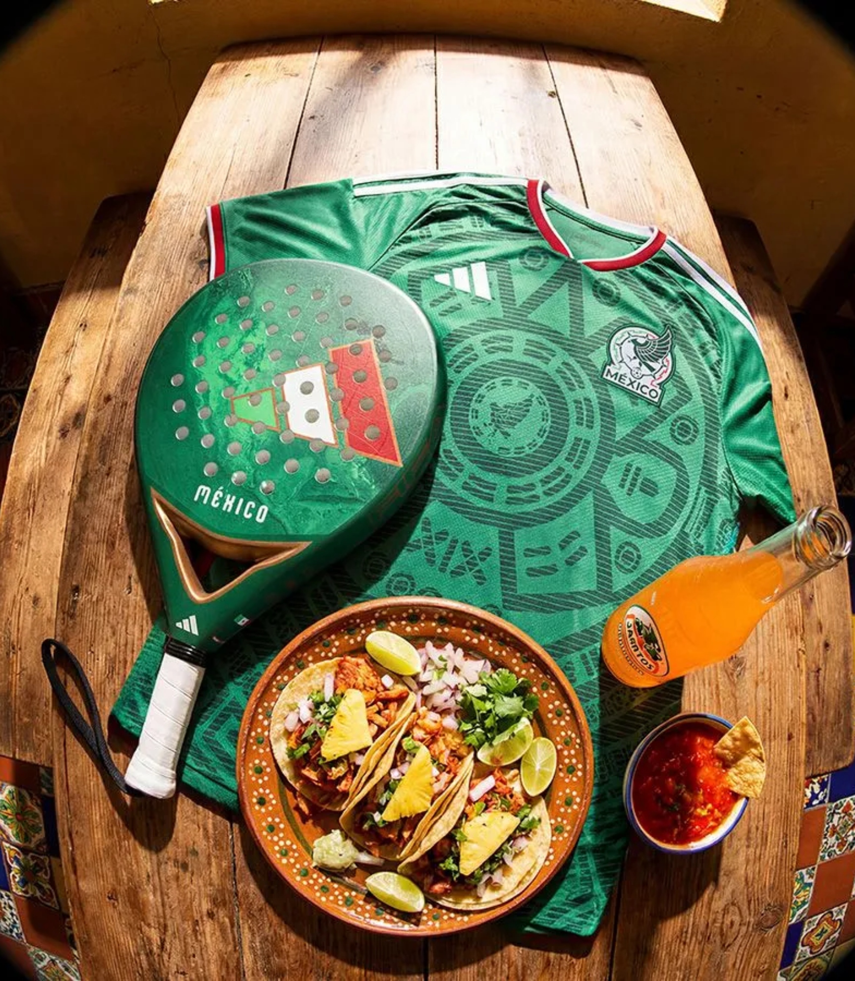 Pádel y fútbol se unen con las palas exclusivas del Mundial 2026