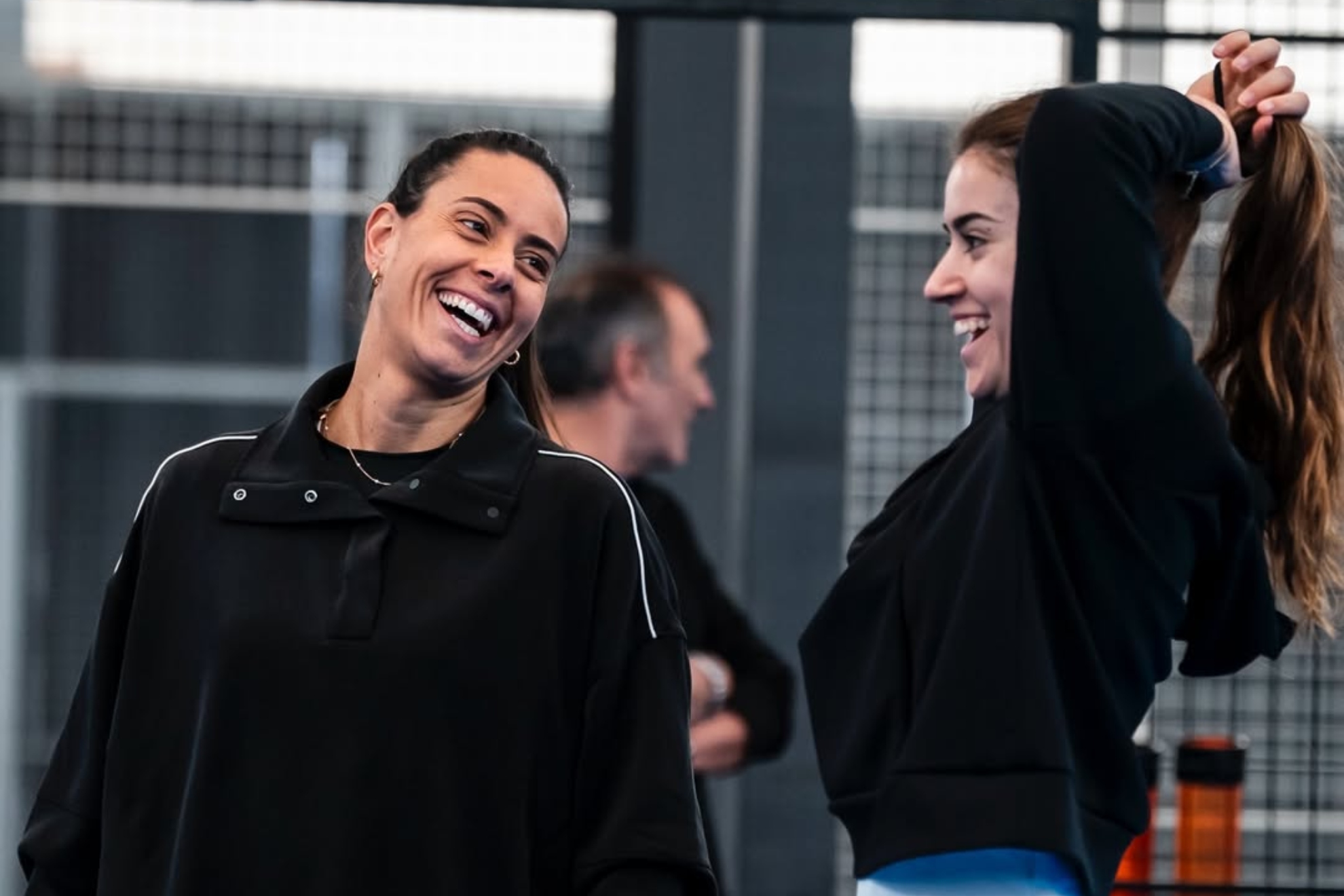 Sofía Araujo y Claudia Fernández, entrenando.