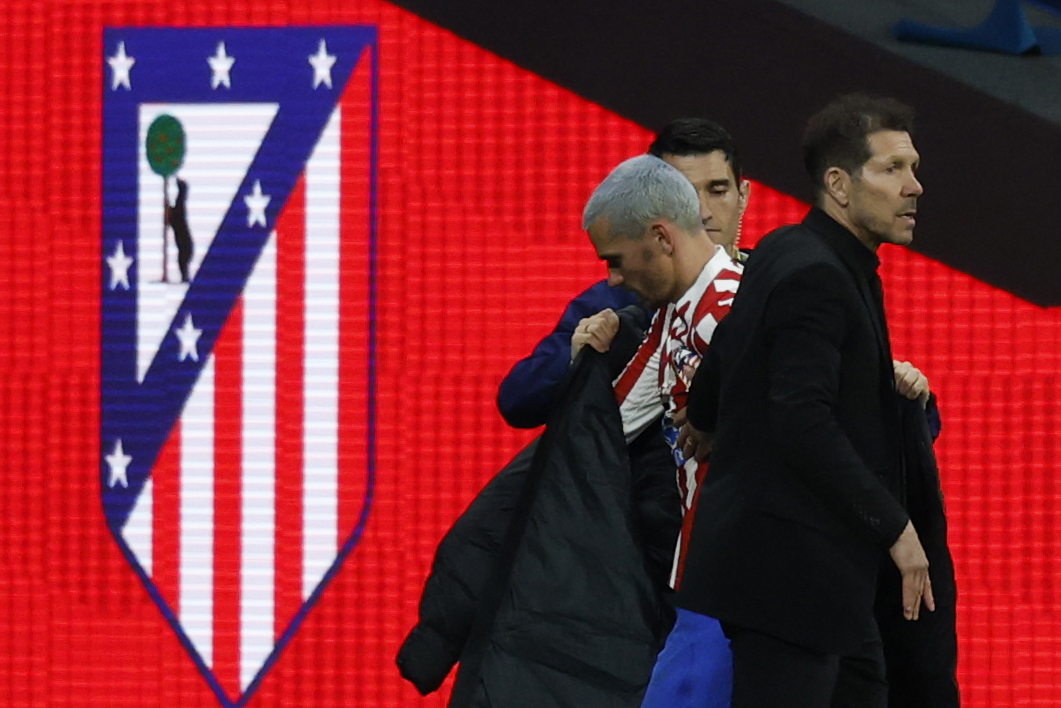 Simeone y Griezmann durante el partido de Liga de Campeones Atlético-Tottenham.