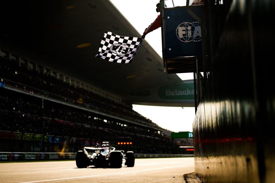 Antonelli, entrando ganador en China.