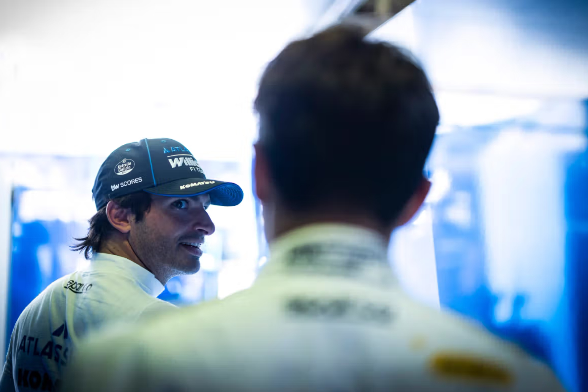 Sainz, en el box de Williams.