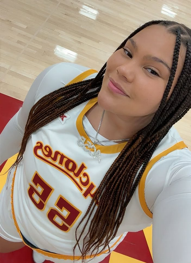 Audi Crooks becomes the third highest-paid player in the world without leaving college