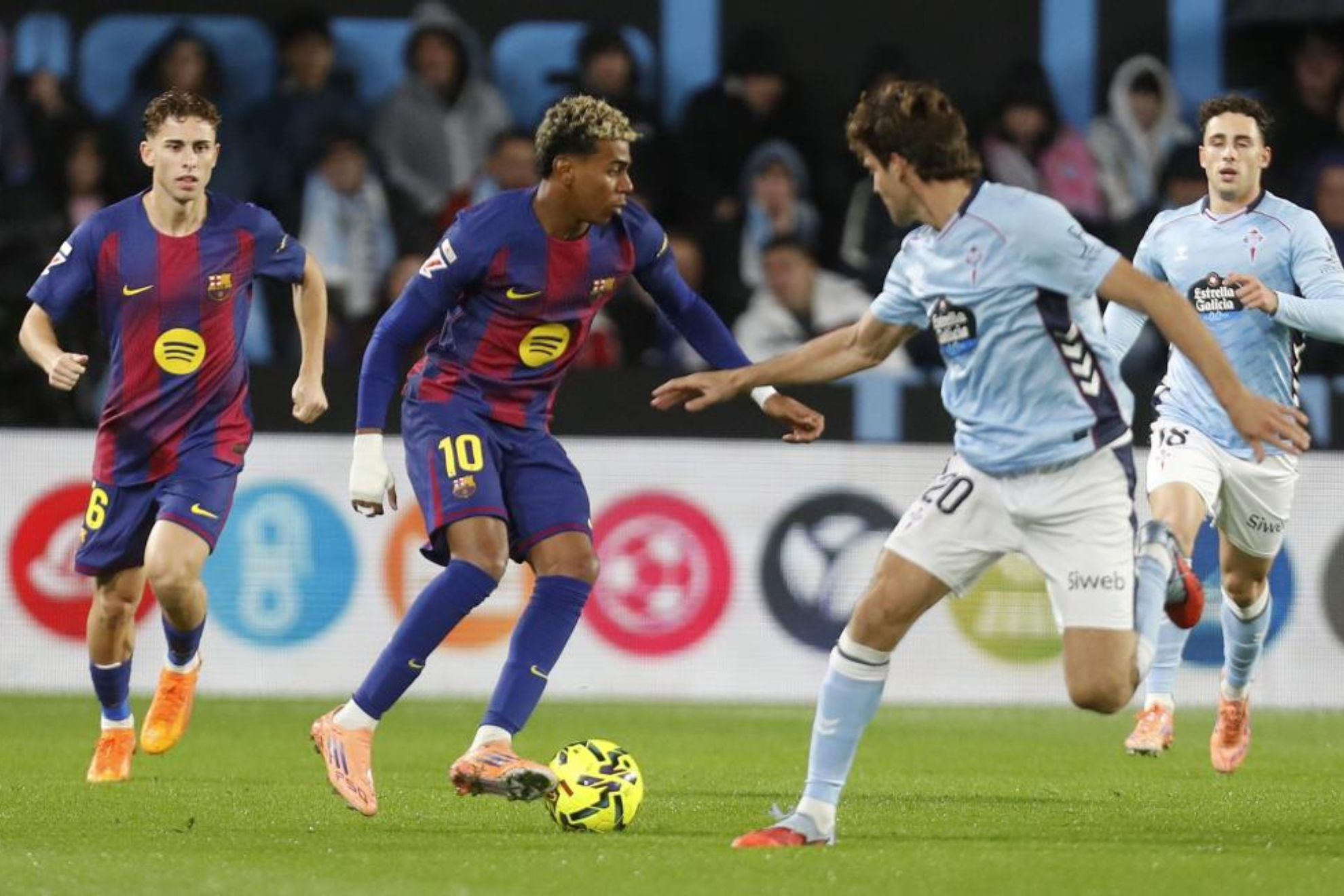 Lamine Yamal, durante el encuentro en Balaídos de la primera vuelta.