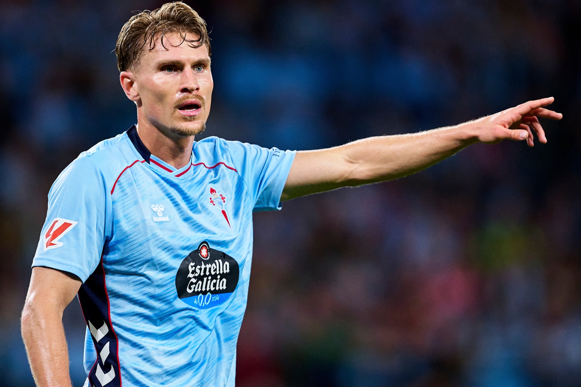 El central sueco sigue lesionado.