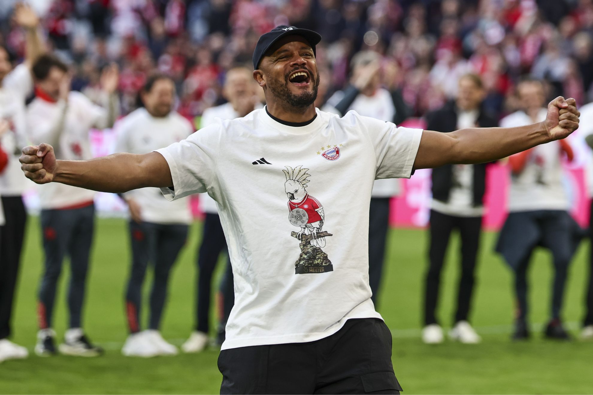Kompany festeja el título de la Bundesliga