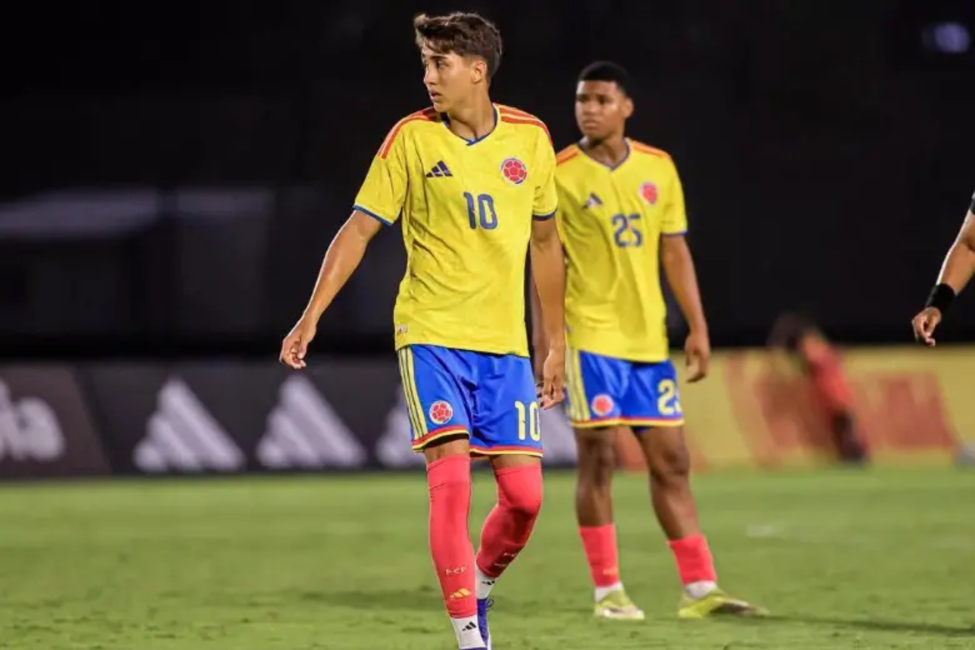 Bayern Múnich toma la delantera por Samuel Martínez: lo comparan con Kaká en Alemania.