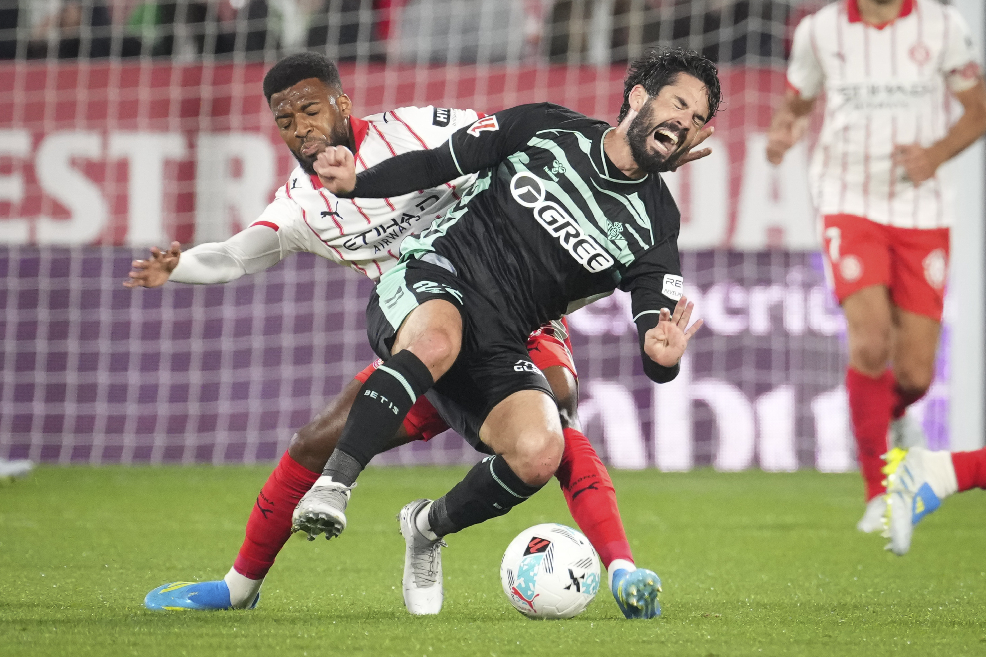 Isco reaparece con el Betis en su cumpleaños: "Es una victoria que necesitábamos mucho"