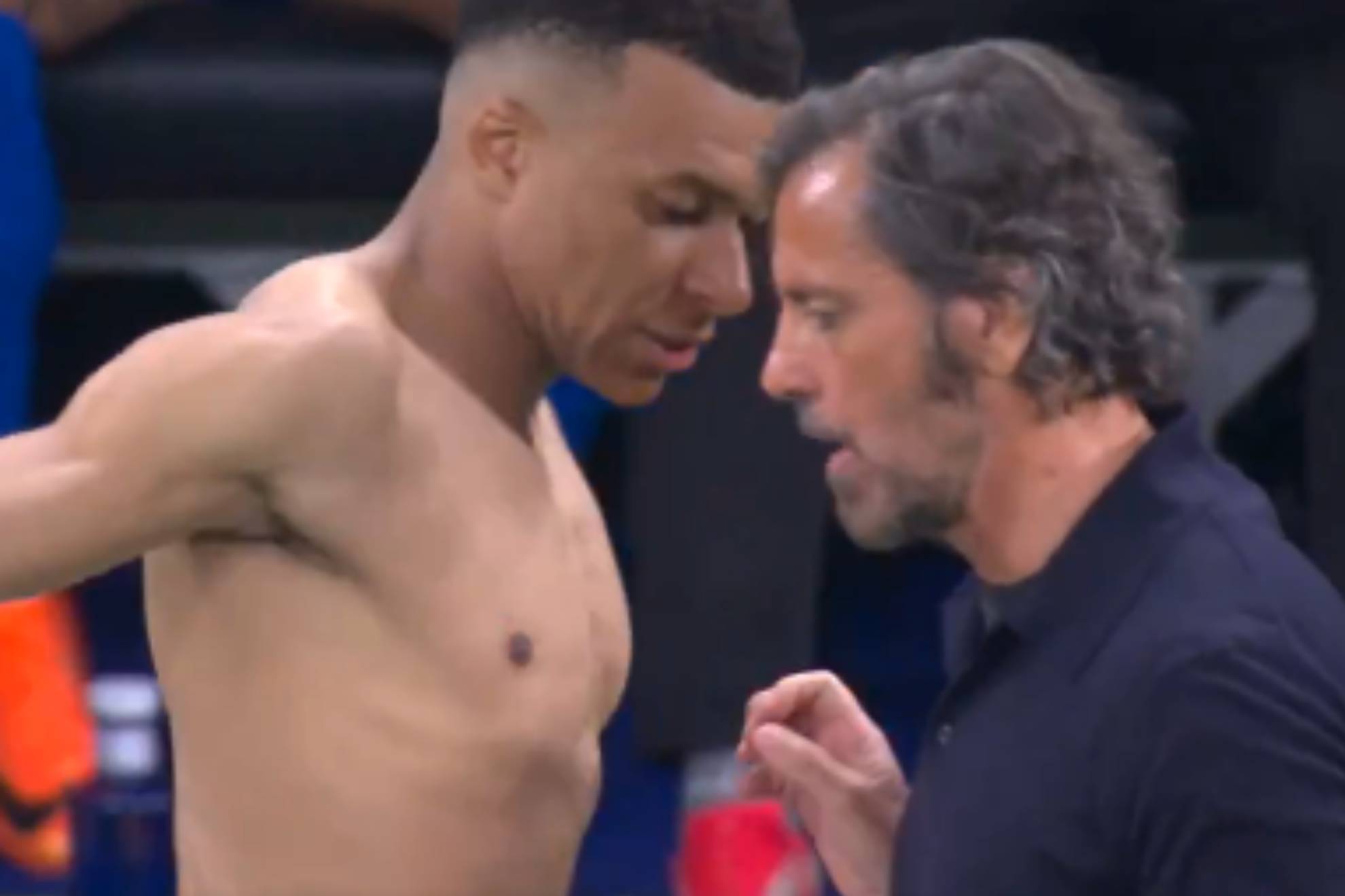Quique Sánchez Flores le pide la camiseta a Mbappé tras perder con su Alavés: "Normalidad, esto ha pasado toda la vida"