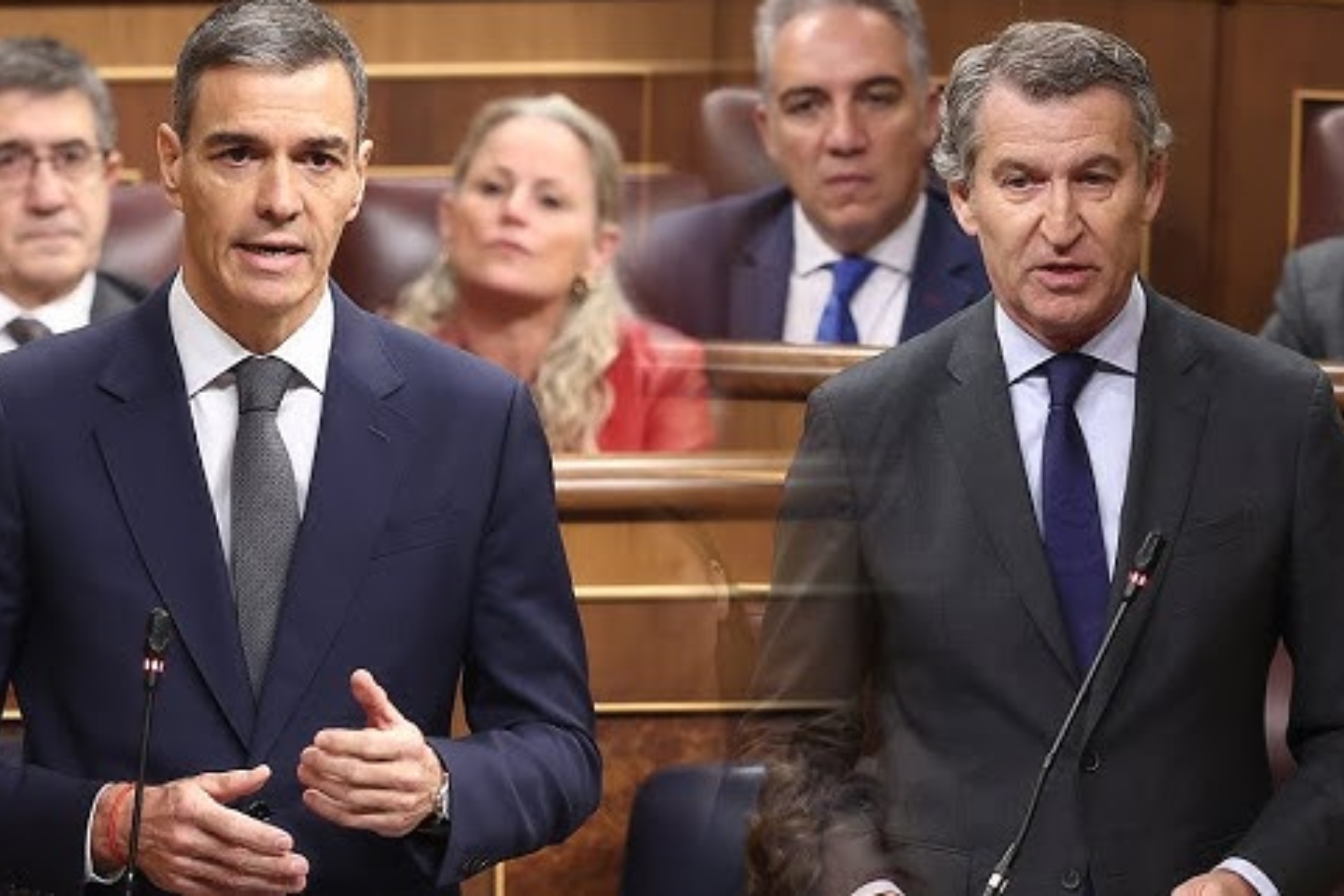 Sánchez y Feijóo se ven las caras un mes después en la sesión de control del Pleno del Congreso