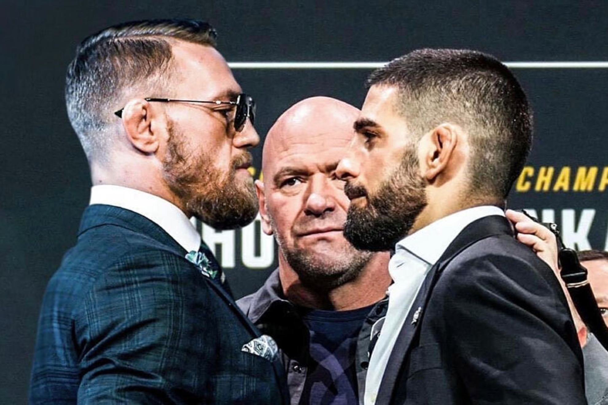Un montaje con un cara a cara entre McGregor y Topuria.