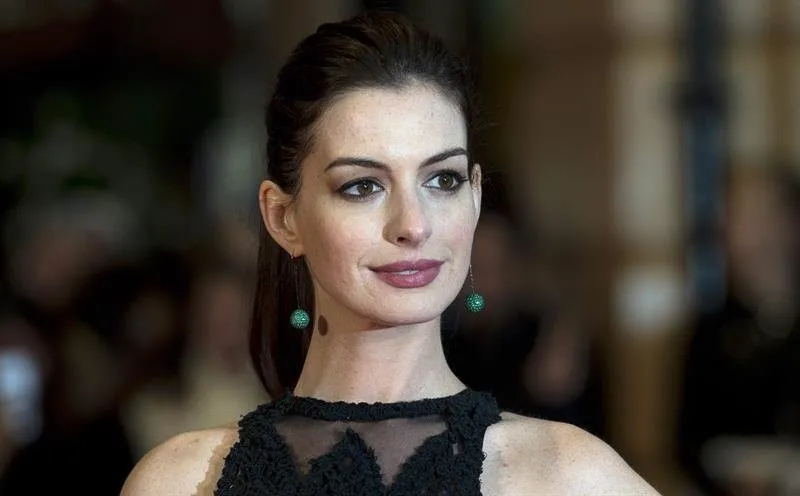 Anne Hathaway.
