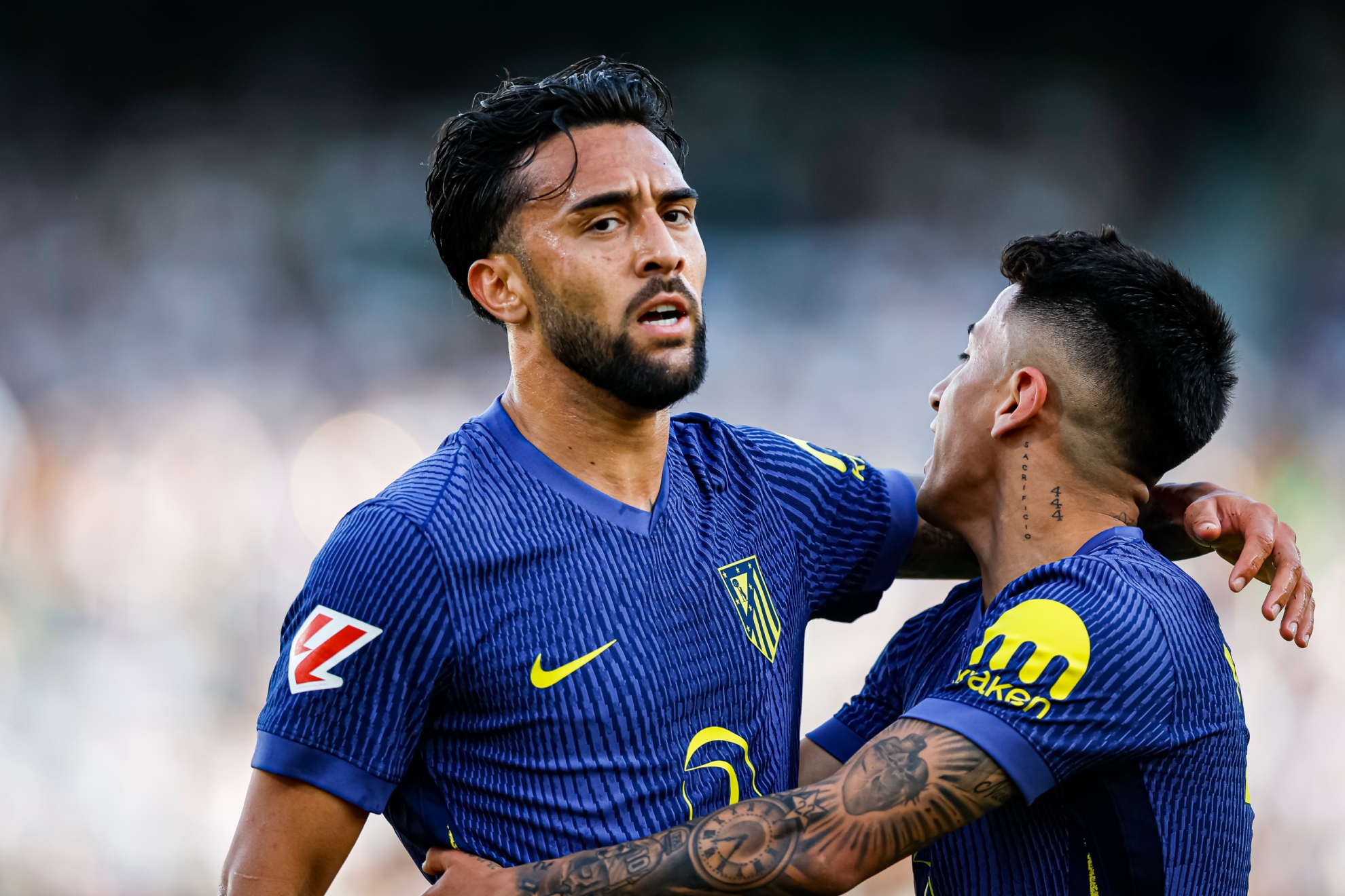 Nico Gonzalez celebrando un gol ante el Elche.