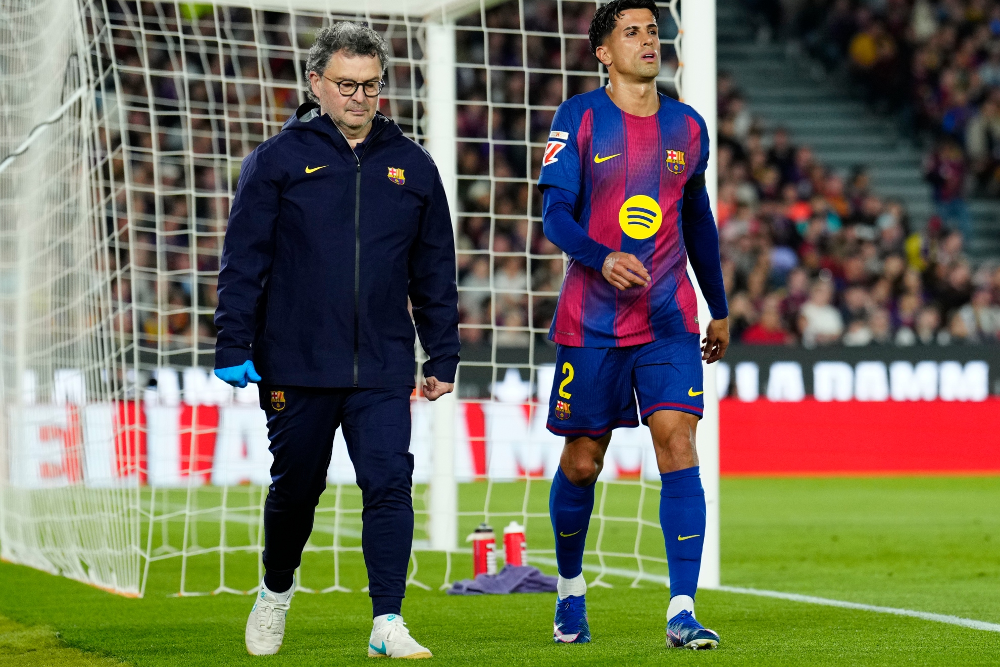 Cancelo ya se entrena con normalidad con el resto del grupo