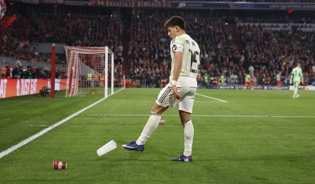 Arda Güler durante el partido frente al Bayern.