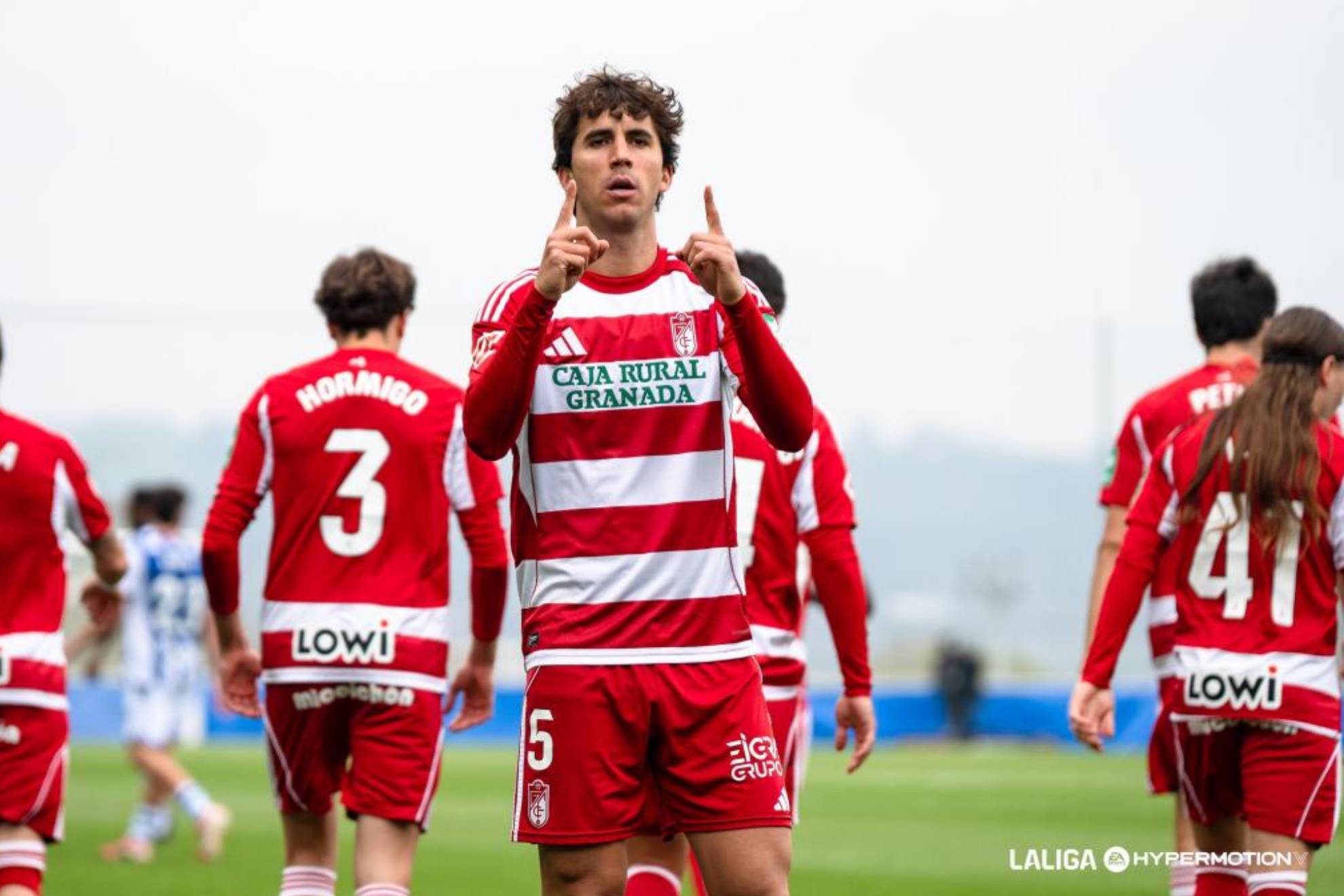 Manu Lama celebra un gol