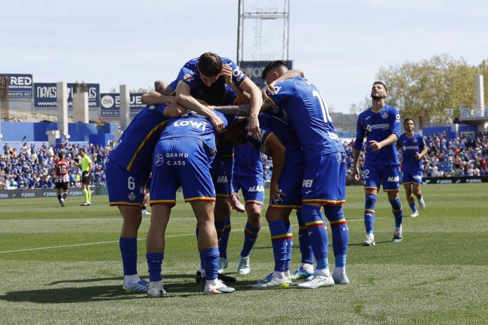 Los jugadores del Getafe celebran un gol