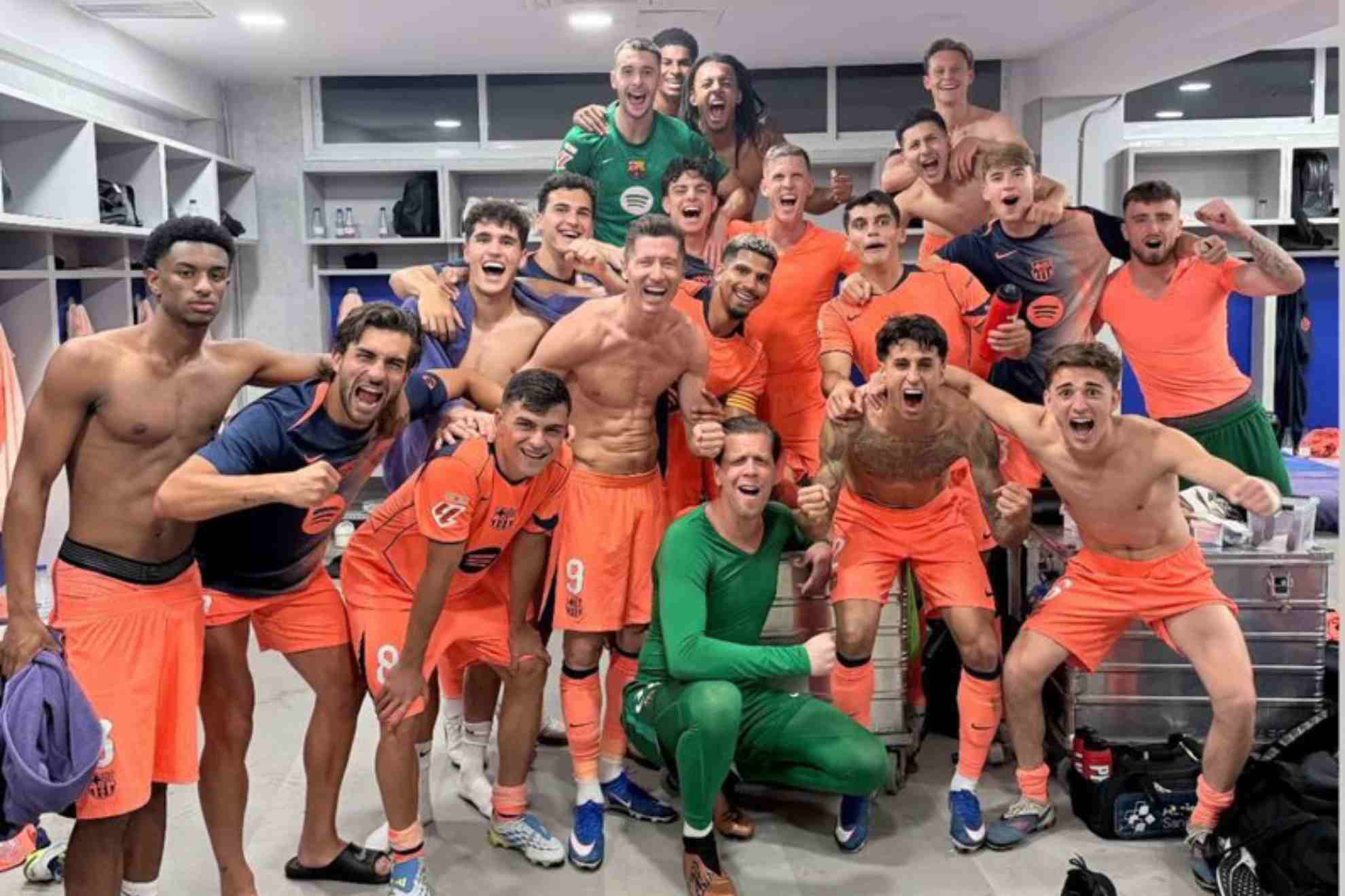 Los jugadores del Barça, en el vestuario del Coliseum