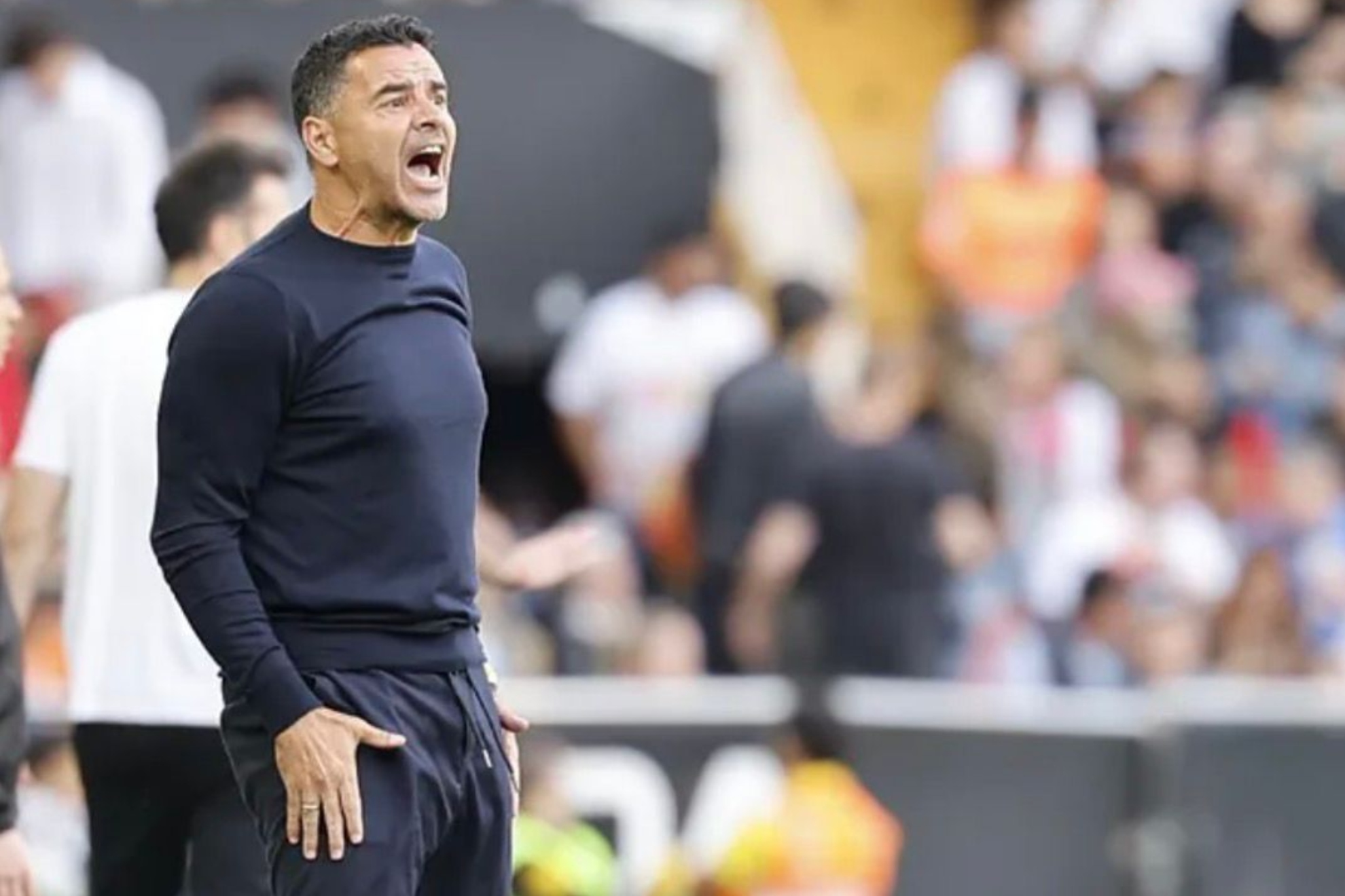 Michel en la banda de Mestalla.
