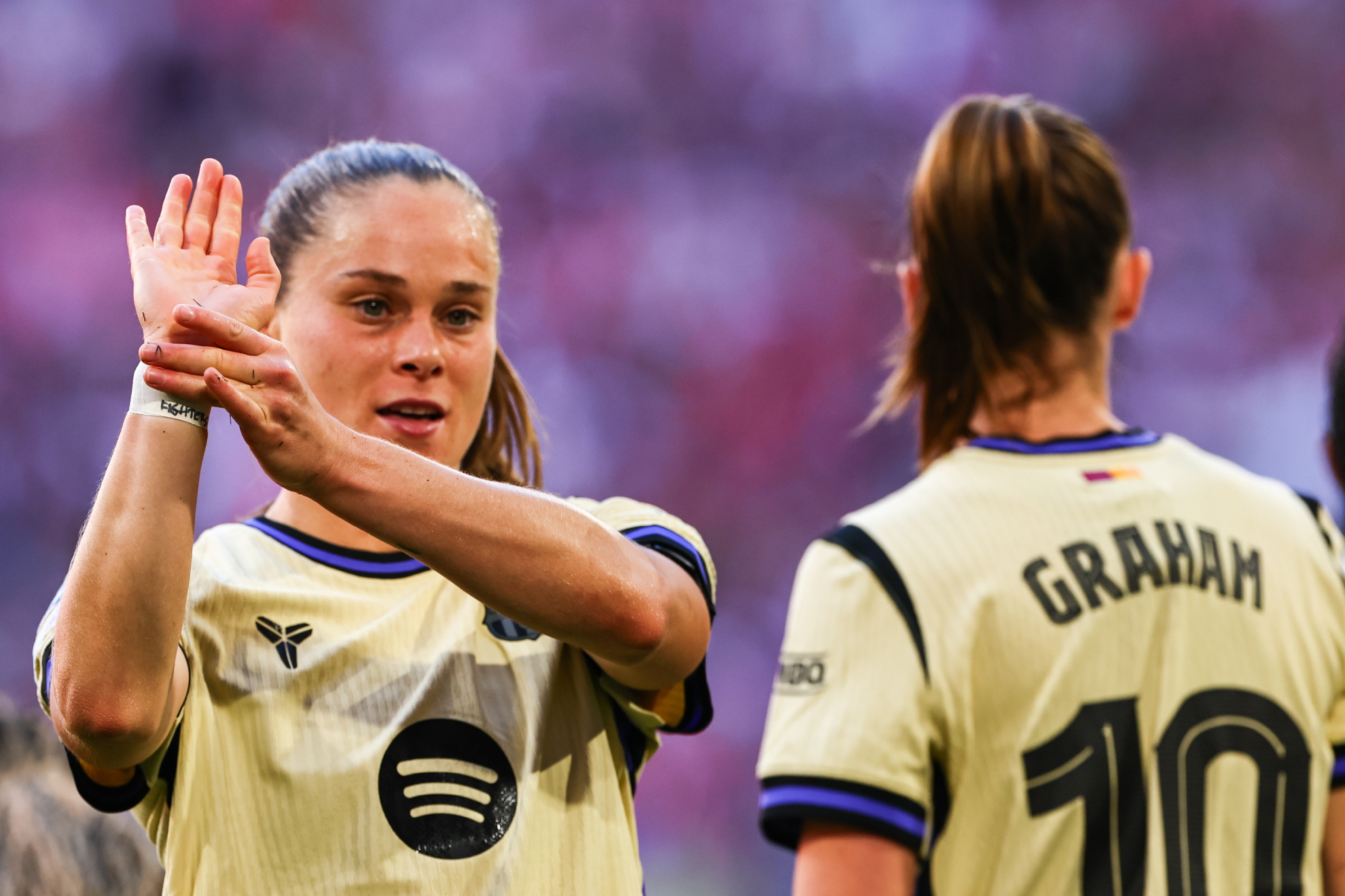 Ewa Pajor celebra su gol ante el Bayern de Múnich en el Allianz Arena EFE