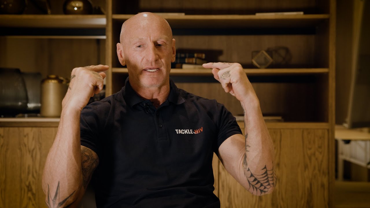 El capitán en 2006 de la selección de rugby de Gales Gareth Thomas habla de la visibilidad que dio a su condición de homosexual y el virus del SIDA, que padece desde 2019