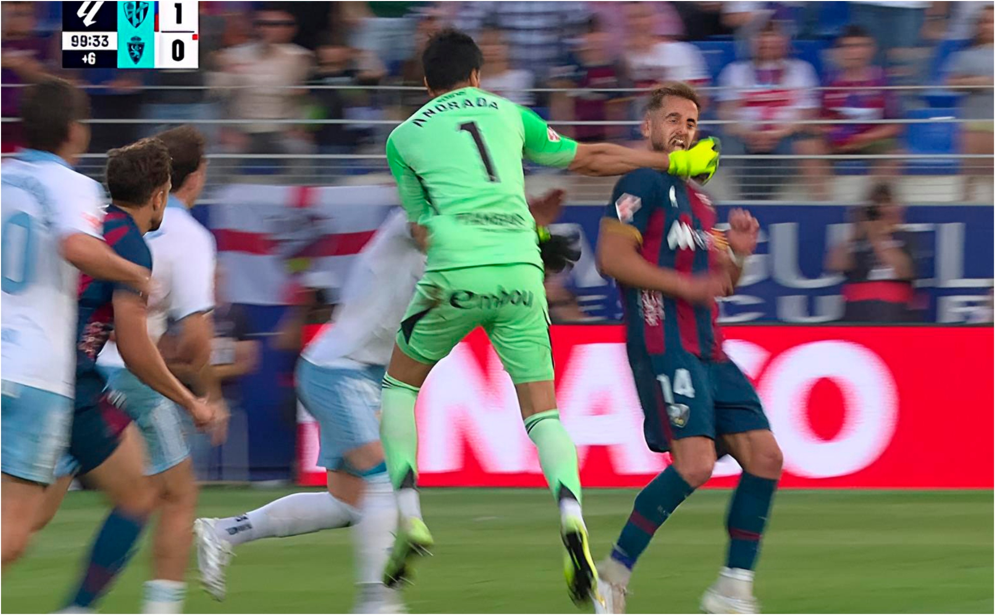 El momento del puñetazo de Andrada a Pulido