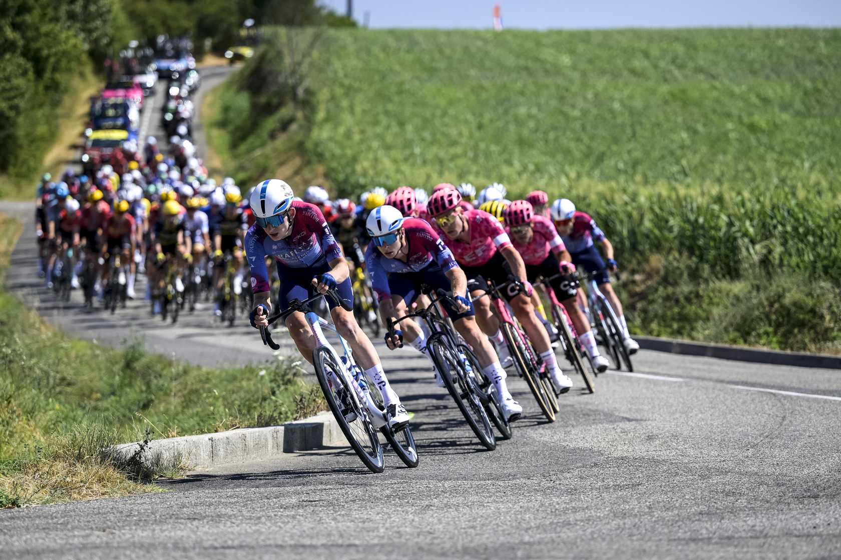 Los ciclistas, durante el Tour de Francia 2025.
