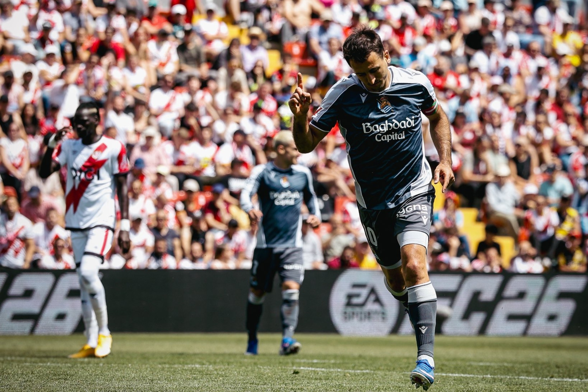 El gol del domingo en Vallecas es uno de los últimos de Oyarzabal vistiendo Macron.
